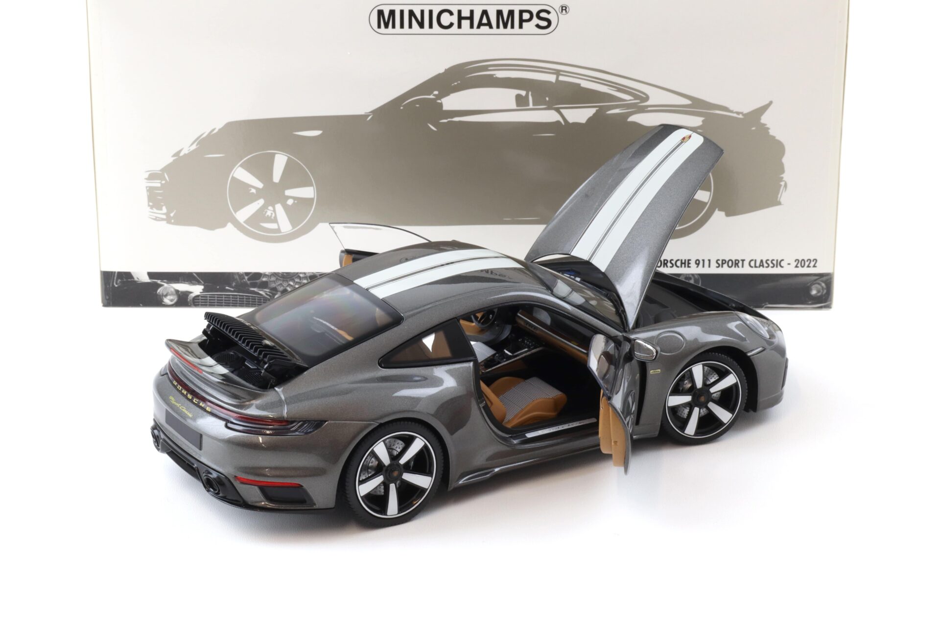 1:18 Minichamps Porsche 911 992 Sport Classic Coupe 2022 grey metallic