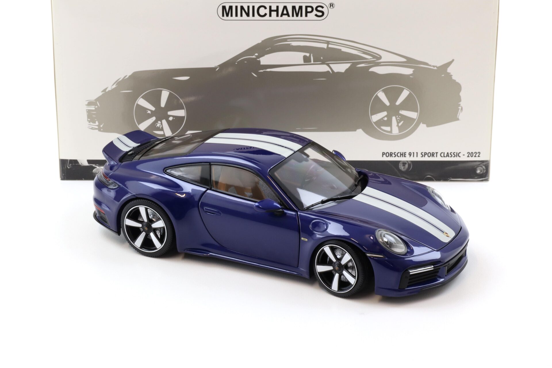 1:18 Minichamps Porsche 911 992 Sport Classic Coupe 2022 blue metallic