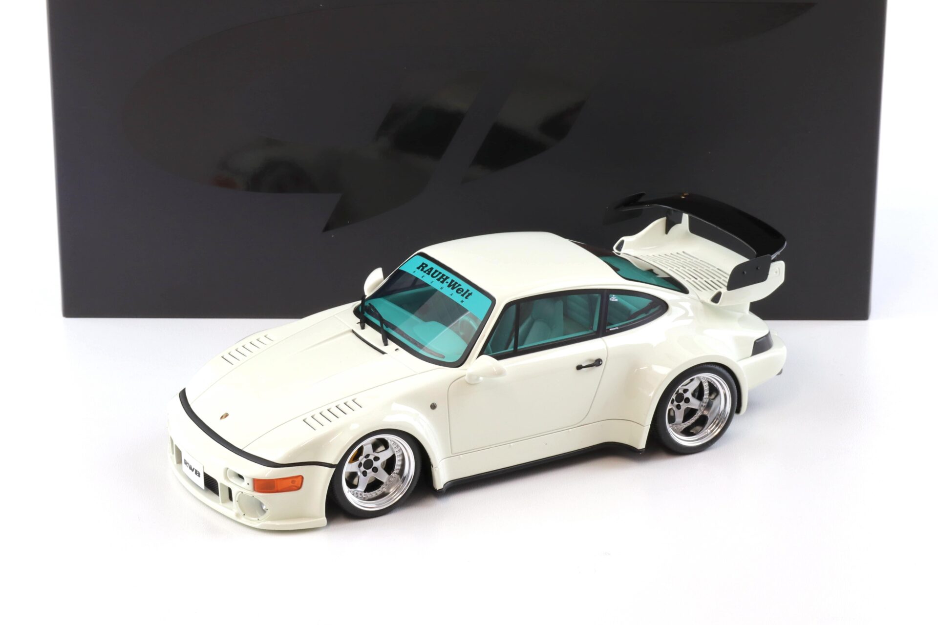 1:18 GT Spirit GT506 Porsche 911 (964) RWB RWBA Rauh-Welt Grand Prix white 2023