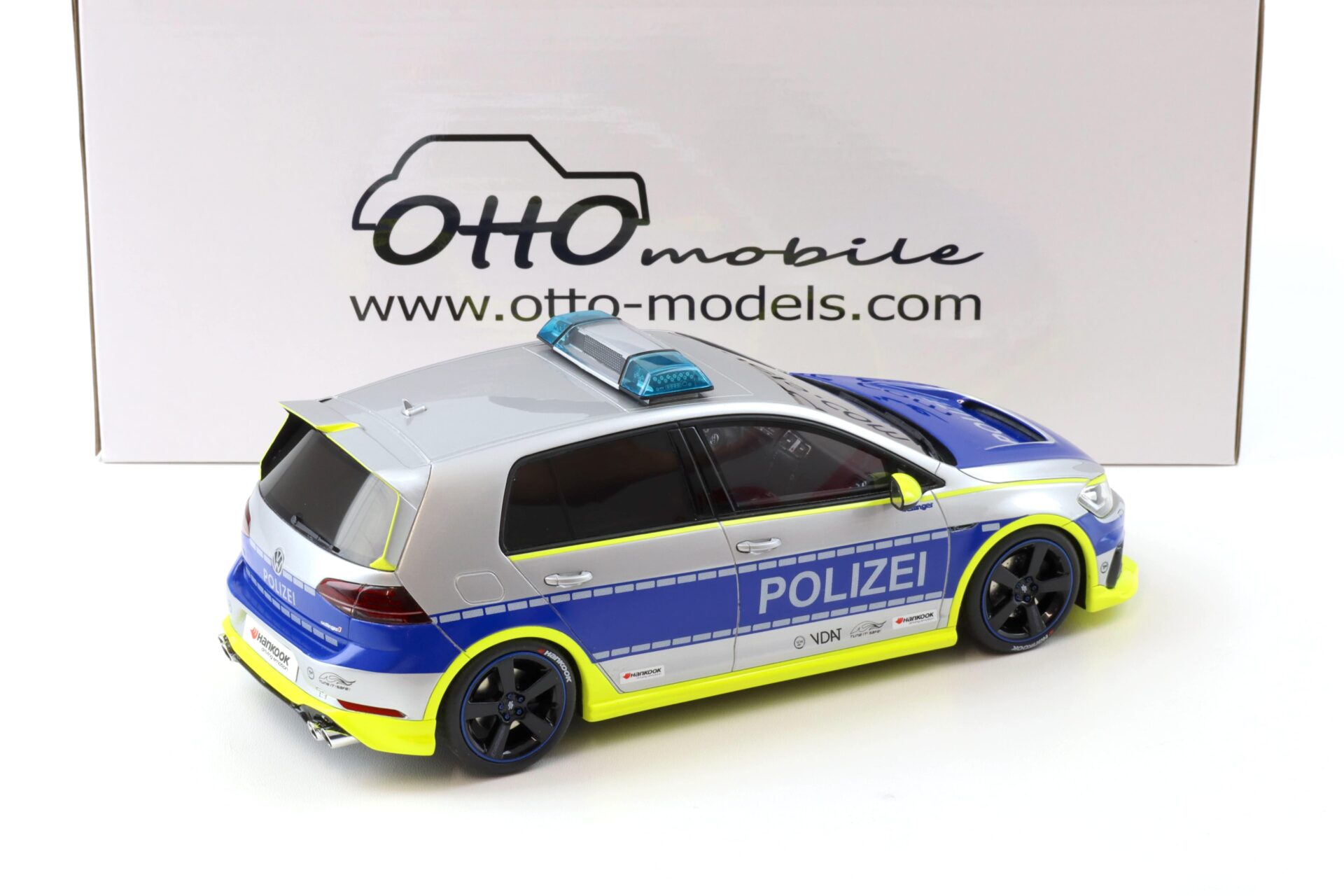 1:18 OTTO mobile OT1117 VW Golf VII R Oettinger Polizei silver 2018