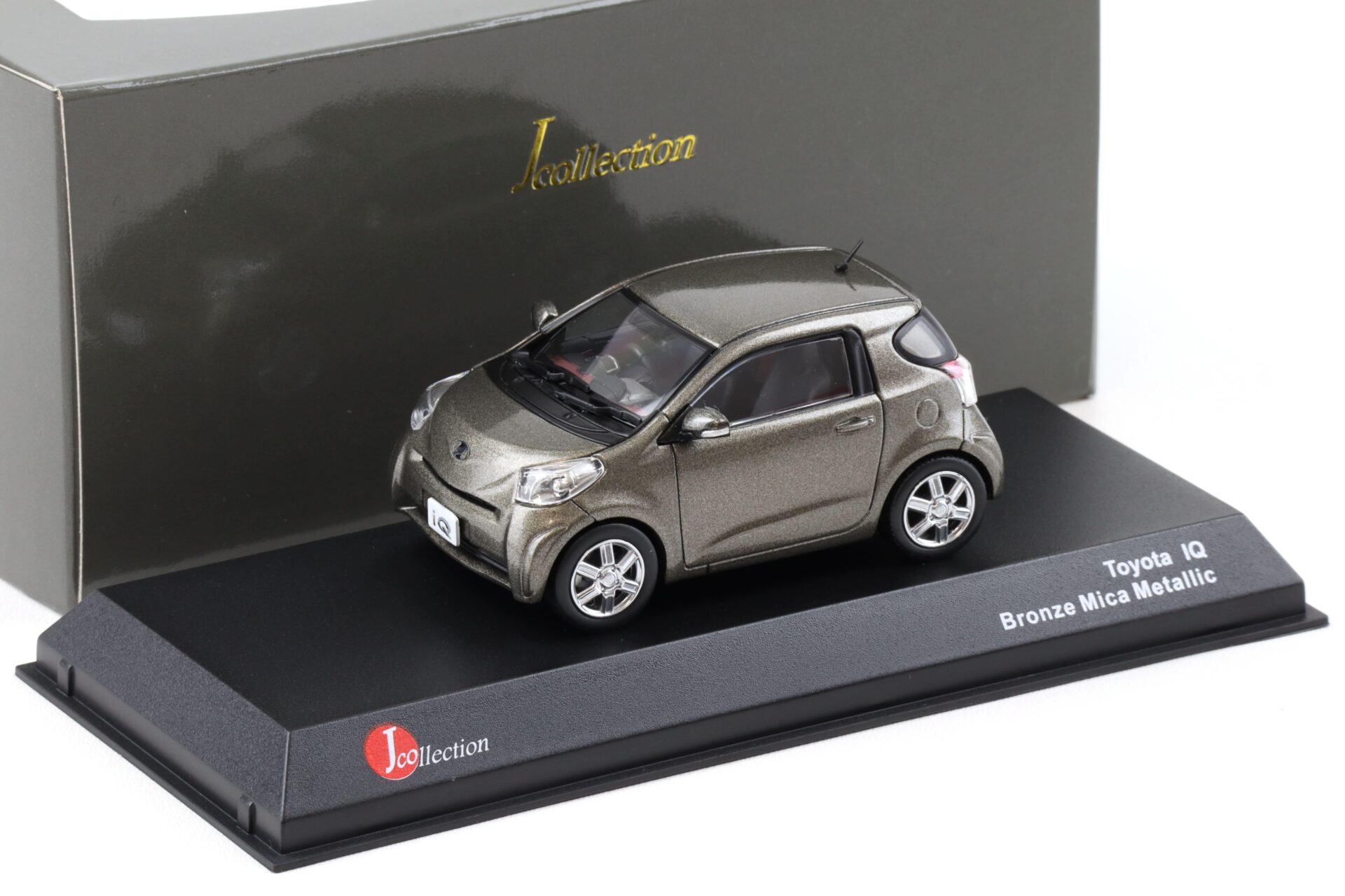 1:43 J-Collection Kyosho Toyota IQ Bronze Mica metallic