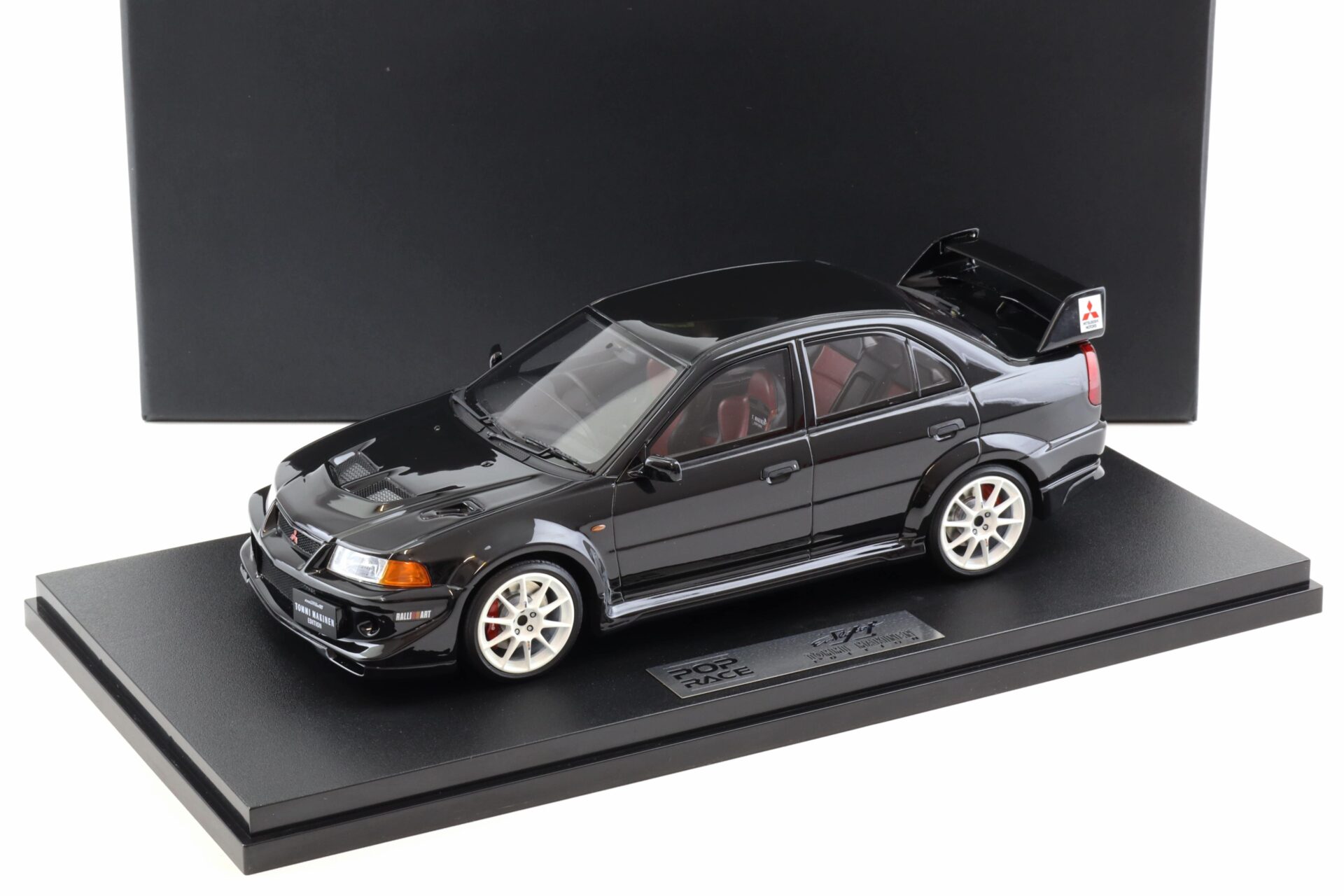 1:18 POP RACE Mitsubishi Lancer EVO 6.5 Tommi Makinen Edition black