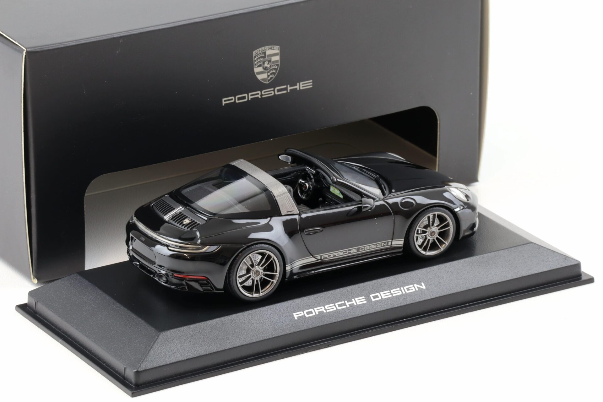 1:43 Minichamps Porsche 911 (992) Targa 4 GTS 50 Jahre Porsche Design WAP DEALER