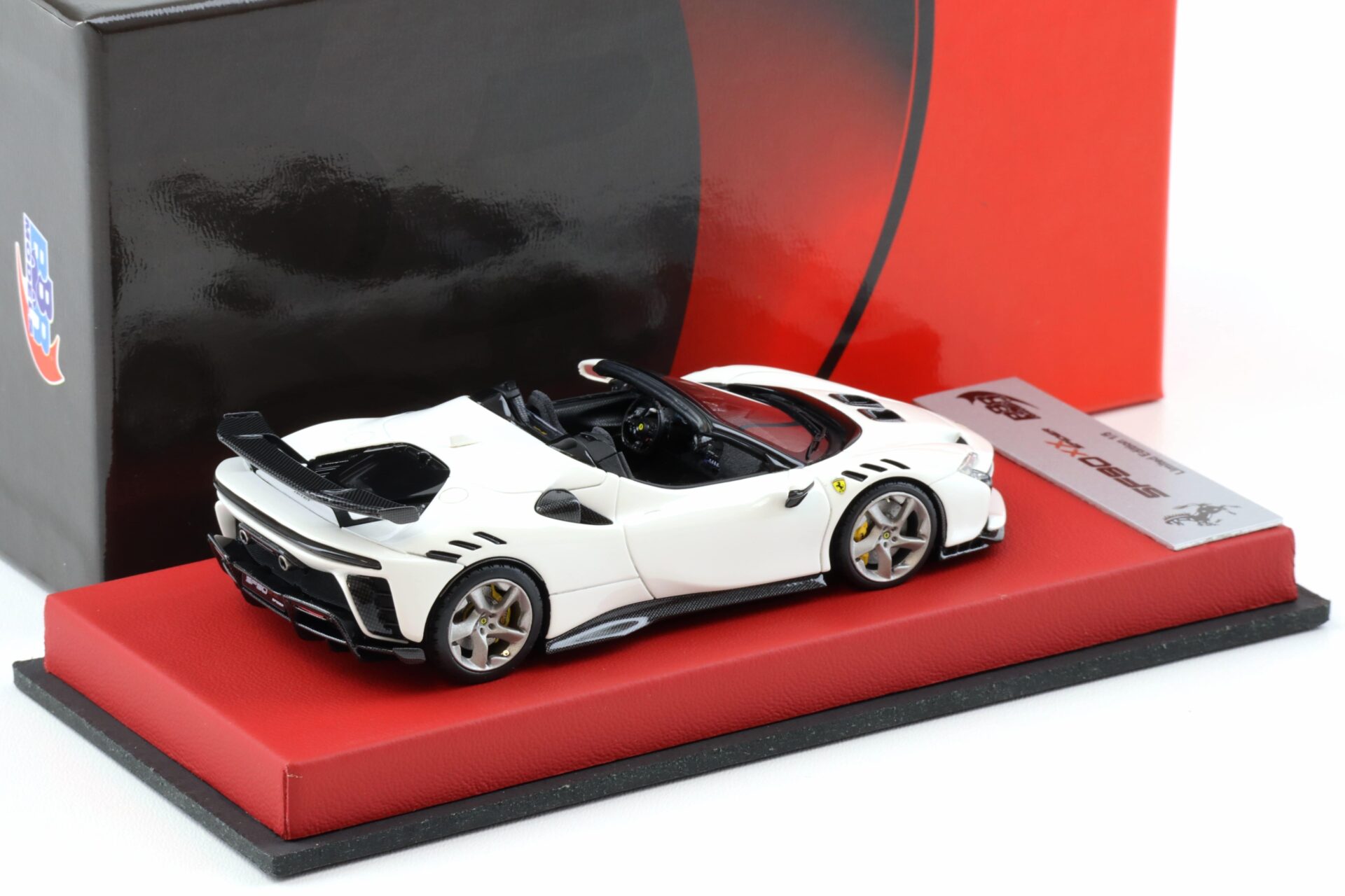 1:43 BBR Ferrari SF90XX Spider Bianco Cervino with leather base - Limited 5 pcs.