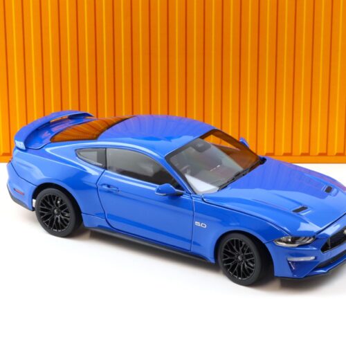 1:18 Diecast Masters 2019 Ford Mustang GT 5.0 Coupe RHD Kona blue metallic