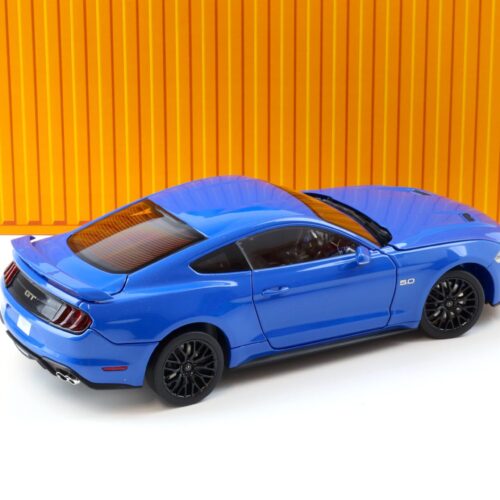 1:18 Diecast Masters 2019 Ford Mustang GT 5.0 Coupe RHD Kona blue metallic