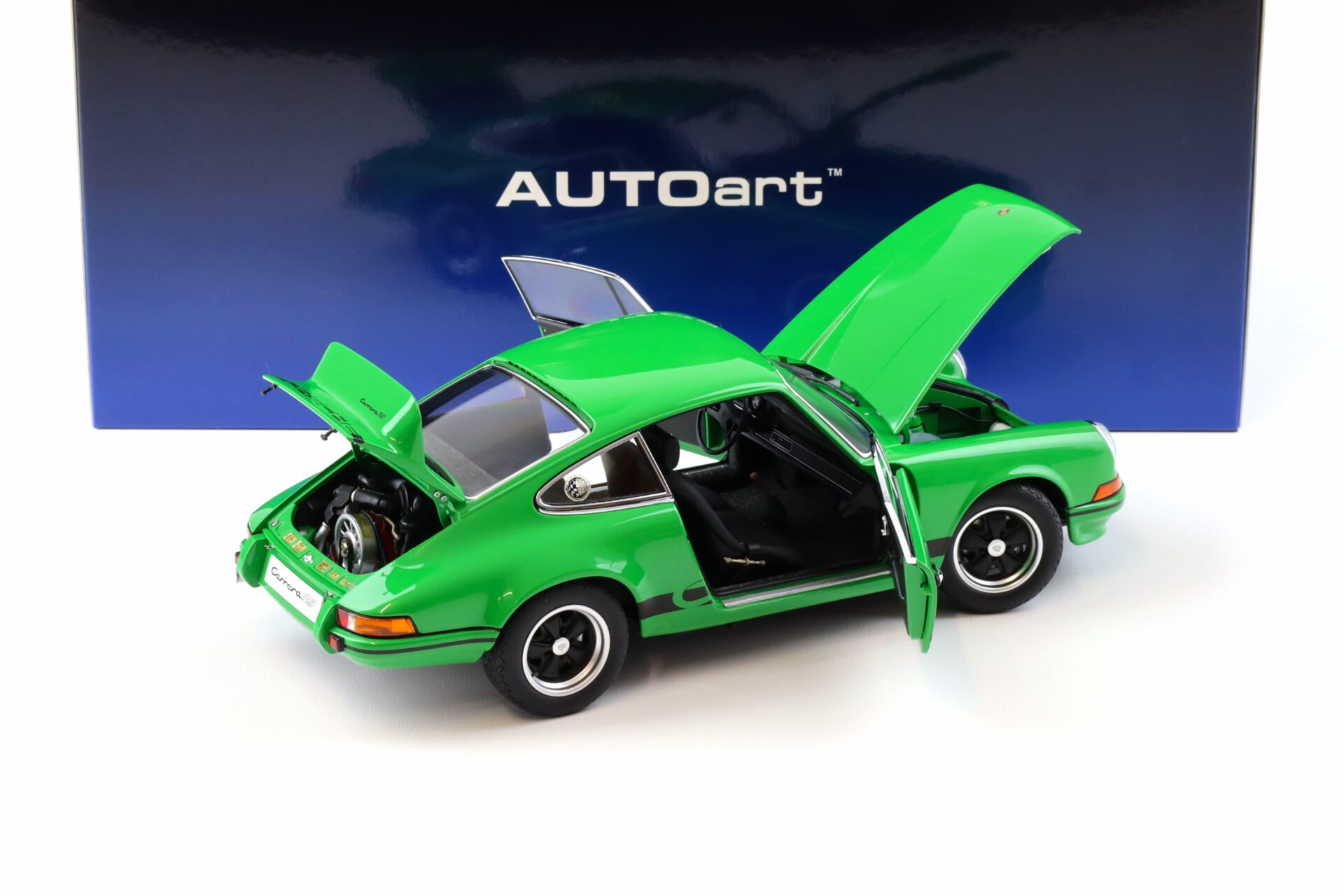 1:18 AUTOart Porsche 911 Carrera RS 2.7 Viper green/ black stripes 78034