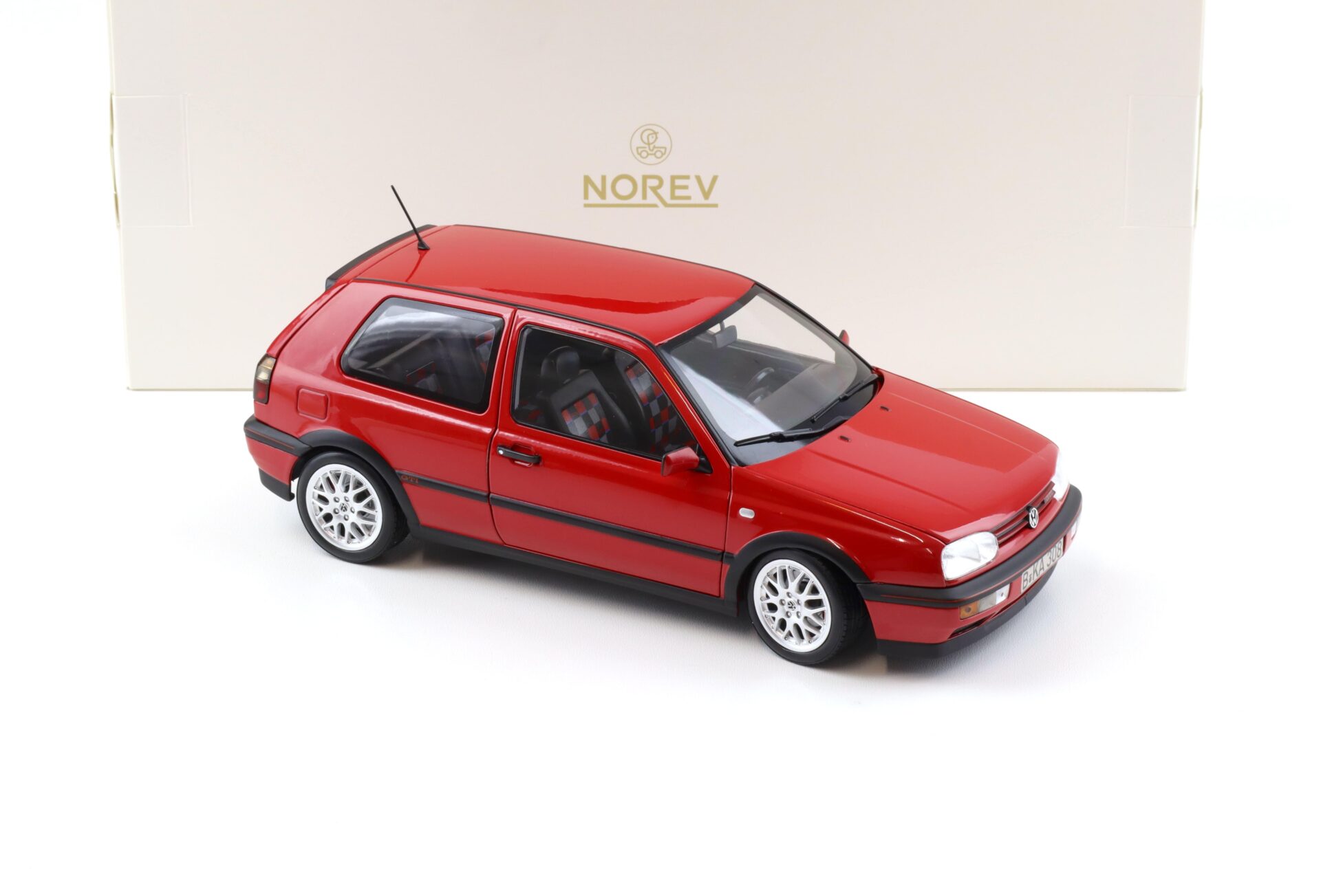 1:18 Norev VW Golf 3 GTI 1996 Flash red 20 Years Anniversary Edition 188418
