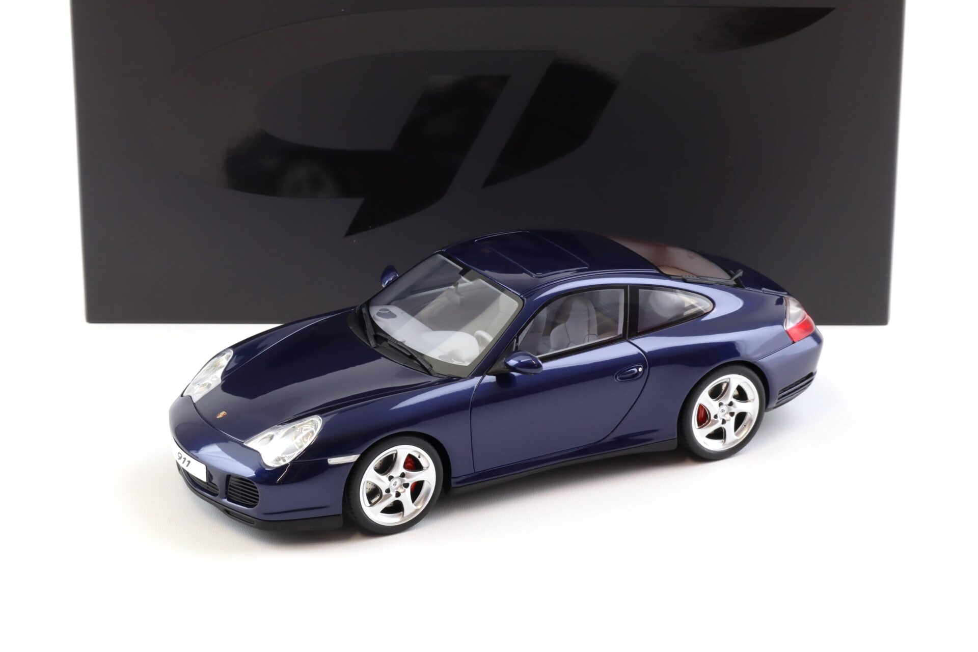 1:18 GT Spirit GT938 Porsche 911 996 Carrera 4S Coupe dark blue 2002