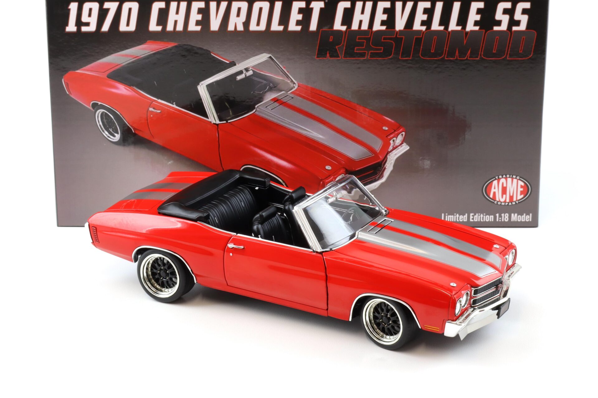1:18 ACME 1970 Chevrolet Chevelle SS Convertible Restomod bright red/ silver stripes