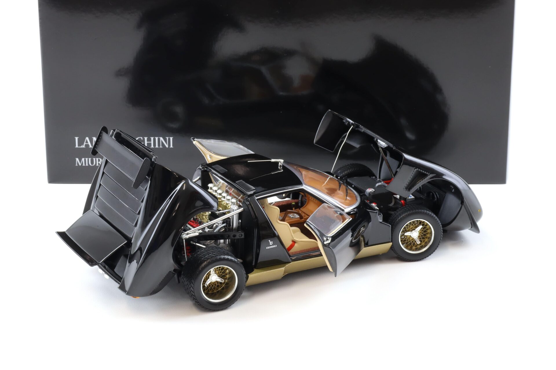 1:18 Kyosho Lamborghini Miura SVR black/ gold 08319BKG