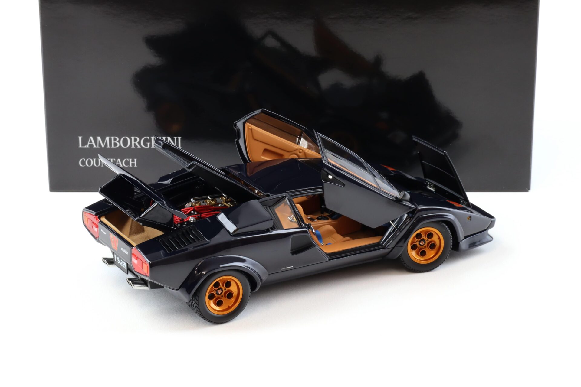 1:18 Kyosho Lamborghini Countach Walter Wolf 3 dark blue 08320D