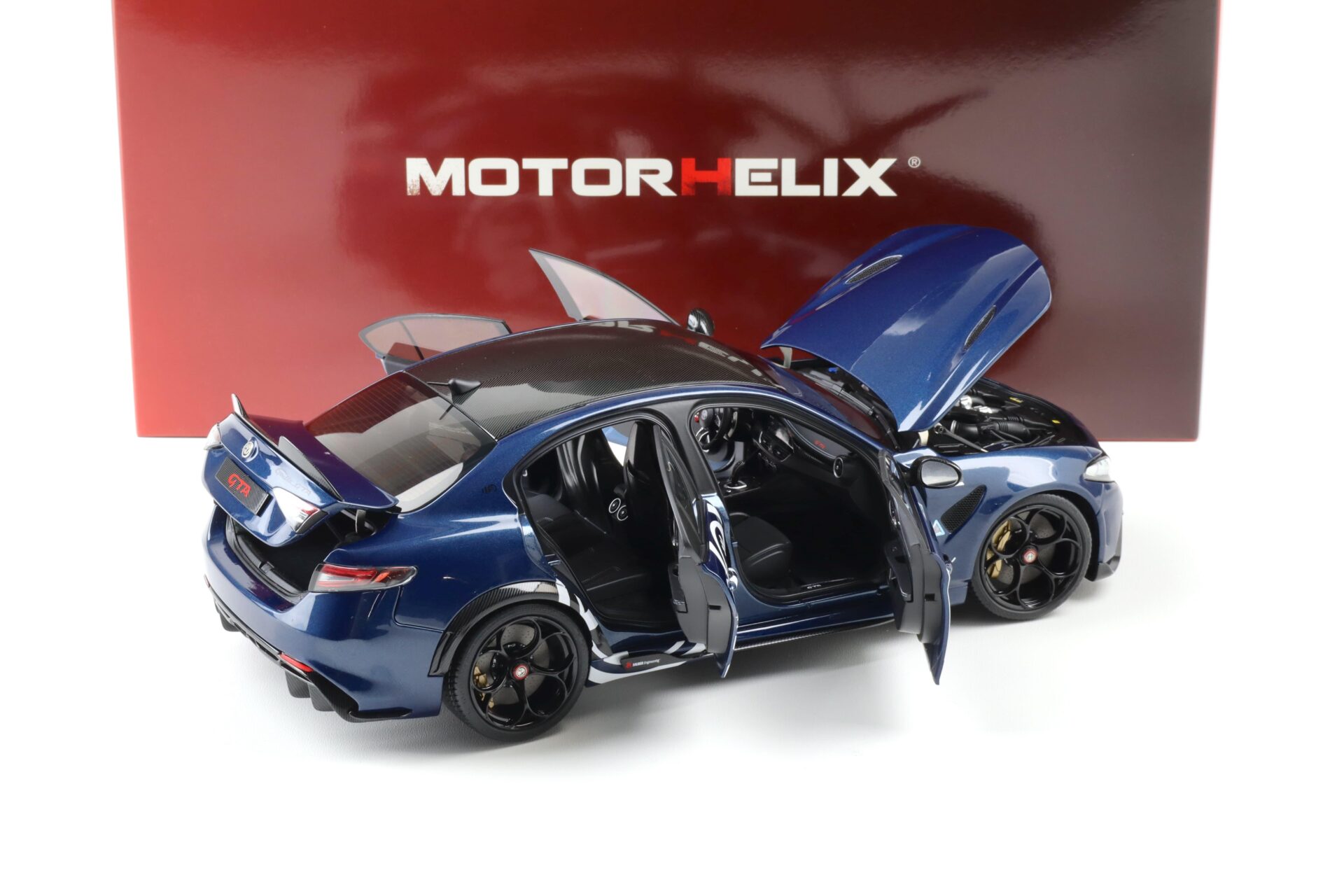 1:18 Motorhelix Alfa Romeo Giulia GTA Misano blue/ white Livery