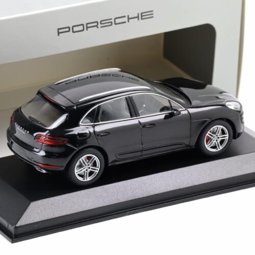 1:43 Minichamps Porsche Macan Turbo 2013 basalt black WAP DEALER