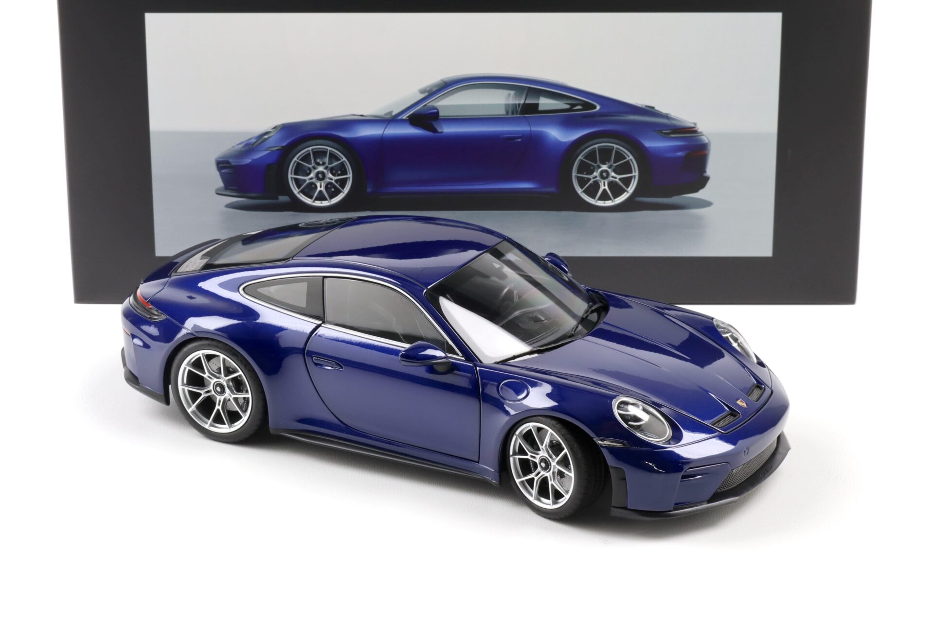 1:18 Norev Porsche 911 992.2 GT3 Touring Package Enzian blue WAP DEALER