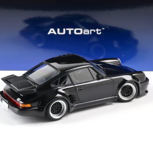 1:18 AUTOart Porsche 911 (930) Turbo WANGAN Midnight Blackbird Comic #1 Version