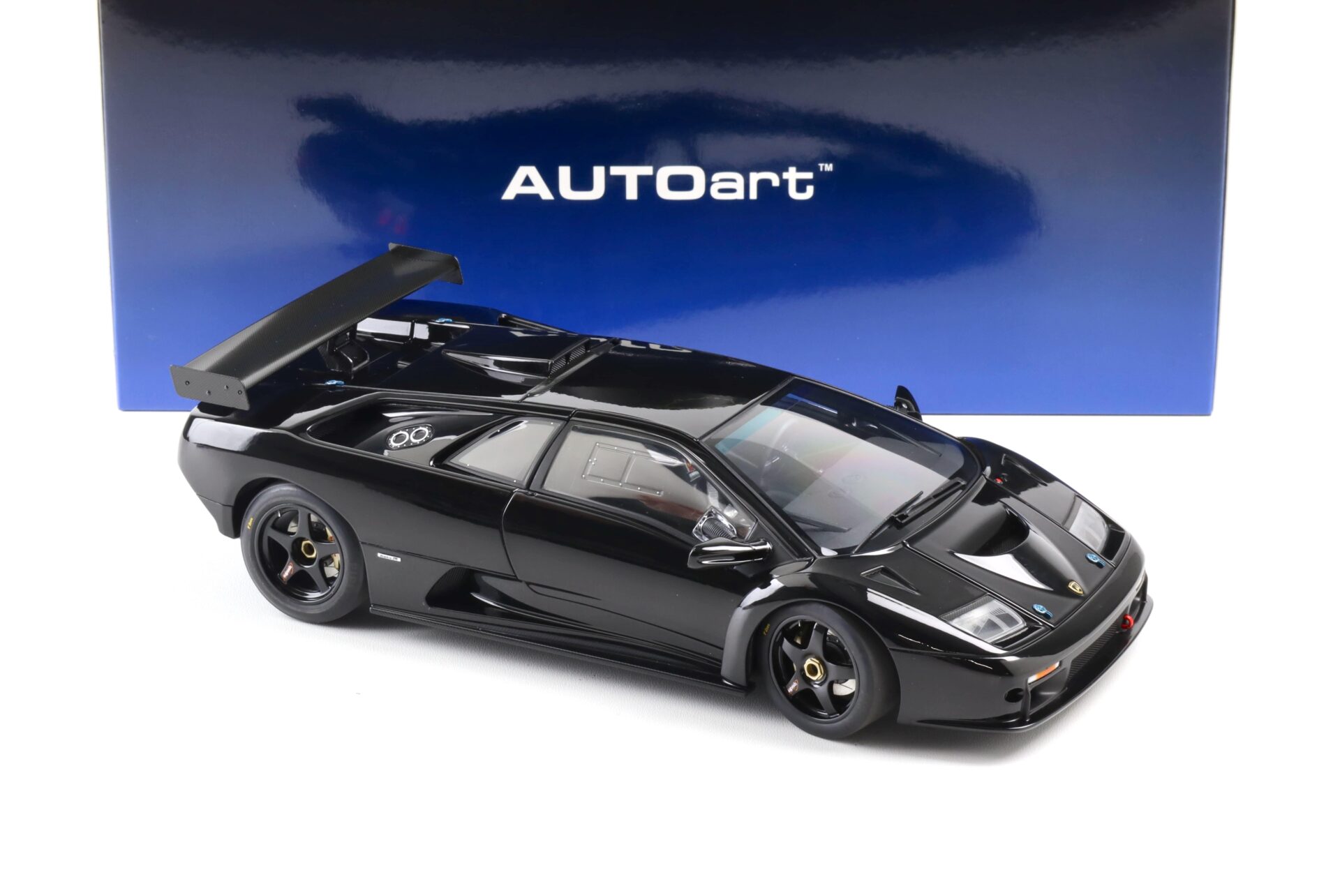 1:18 AUTOart Lamborghini Diablo GT-R Coupe 1999 Deep black 79137