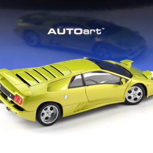1:18 AUTOart Lamborghini Diablo SE30 - 1993 giallo spyder/ metallic yellow 79157