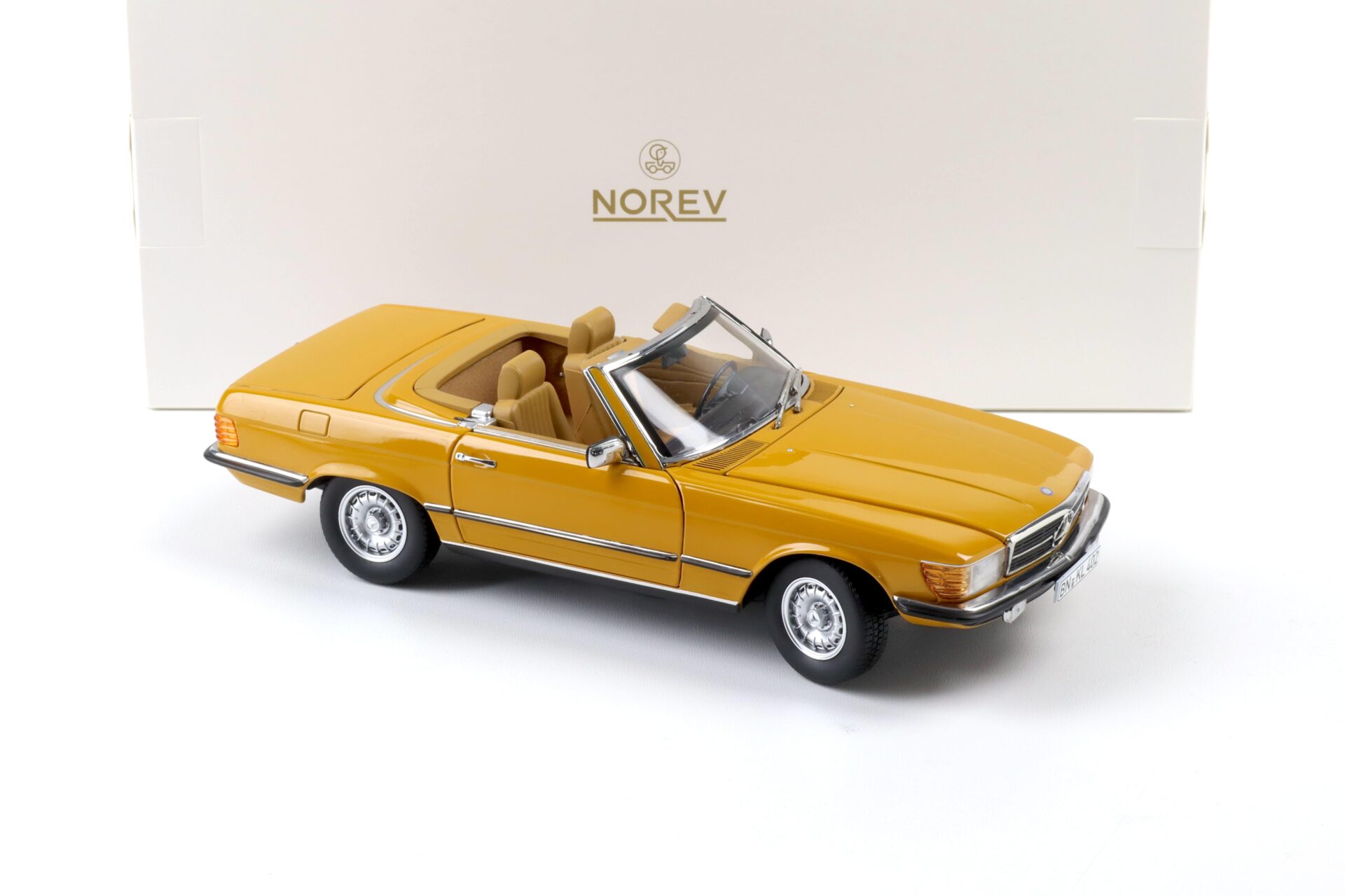 1:18 Norev Mercedes 450SL R107 Cabriolet 1975 Cayenne orange 183350
