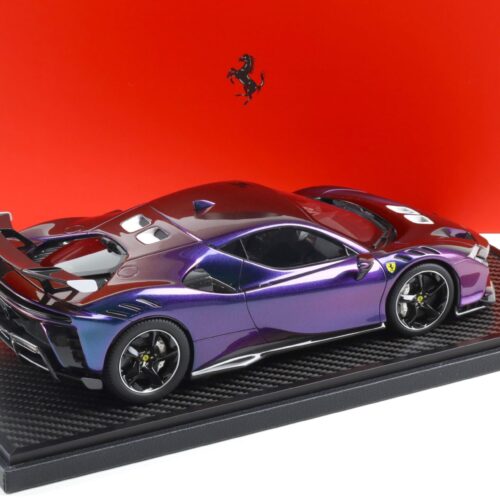 1:18 BBR Ferrari SF90 XX Stradale Chameleon with display - Limited 20 pcs.