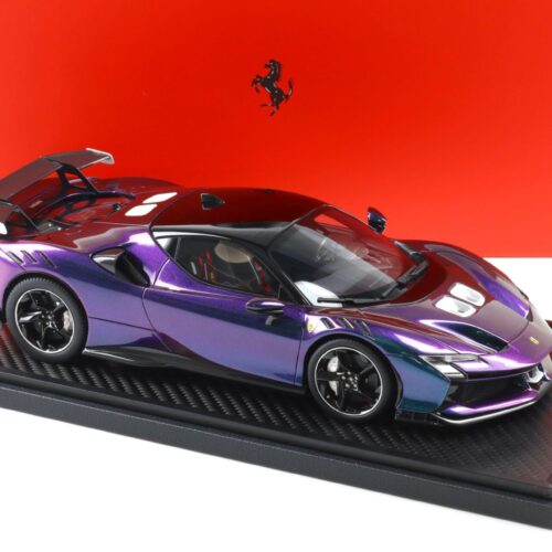1:18 BBR Ferrari SF90 XX Stradale Chameleon/ black roof with display - Limited 15 pcs.
