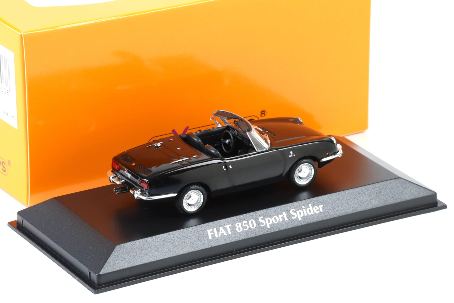 1:43 Minichamps Maxichamps Fiat 850 Sport Spider 1968 black