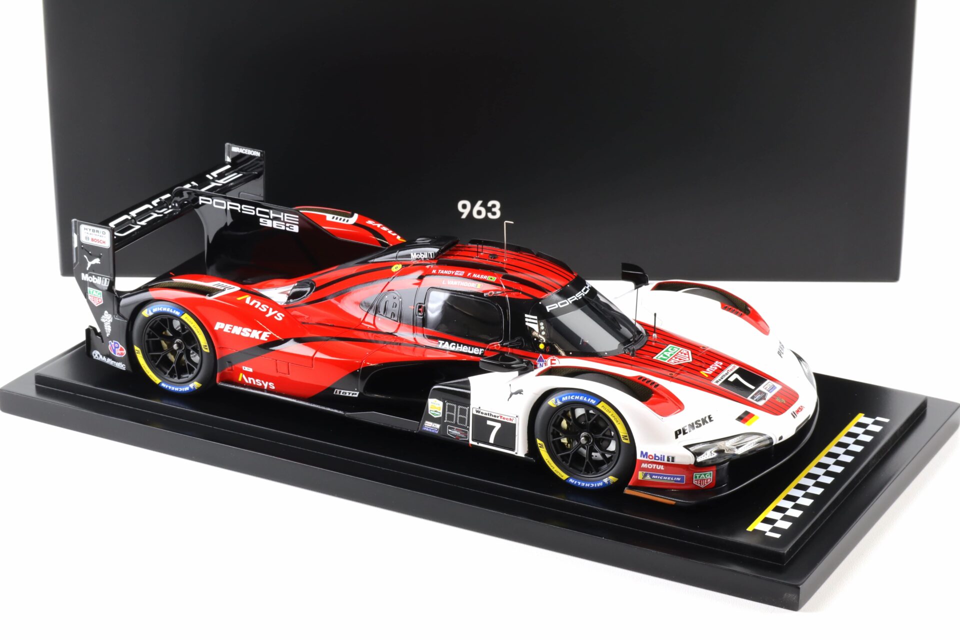 1:18 Spark Porsche 963 Winner 24h Daytona 2025 #7 red/ black WAP DEALER