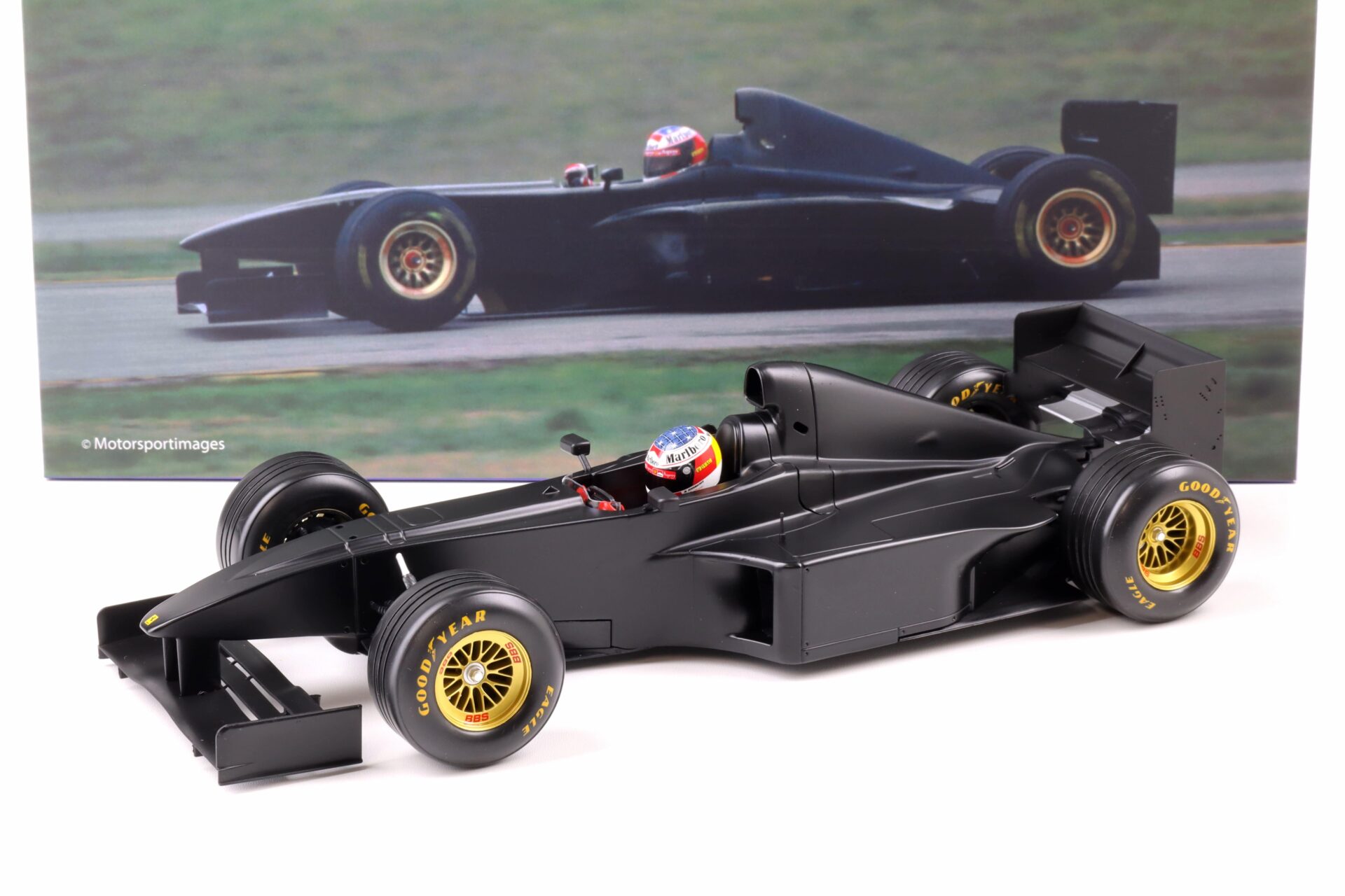 1:12 WERK83 Ferrari F300 Test Fiorano F1 M.Schumacher 1998 matt black
