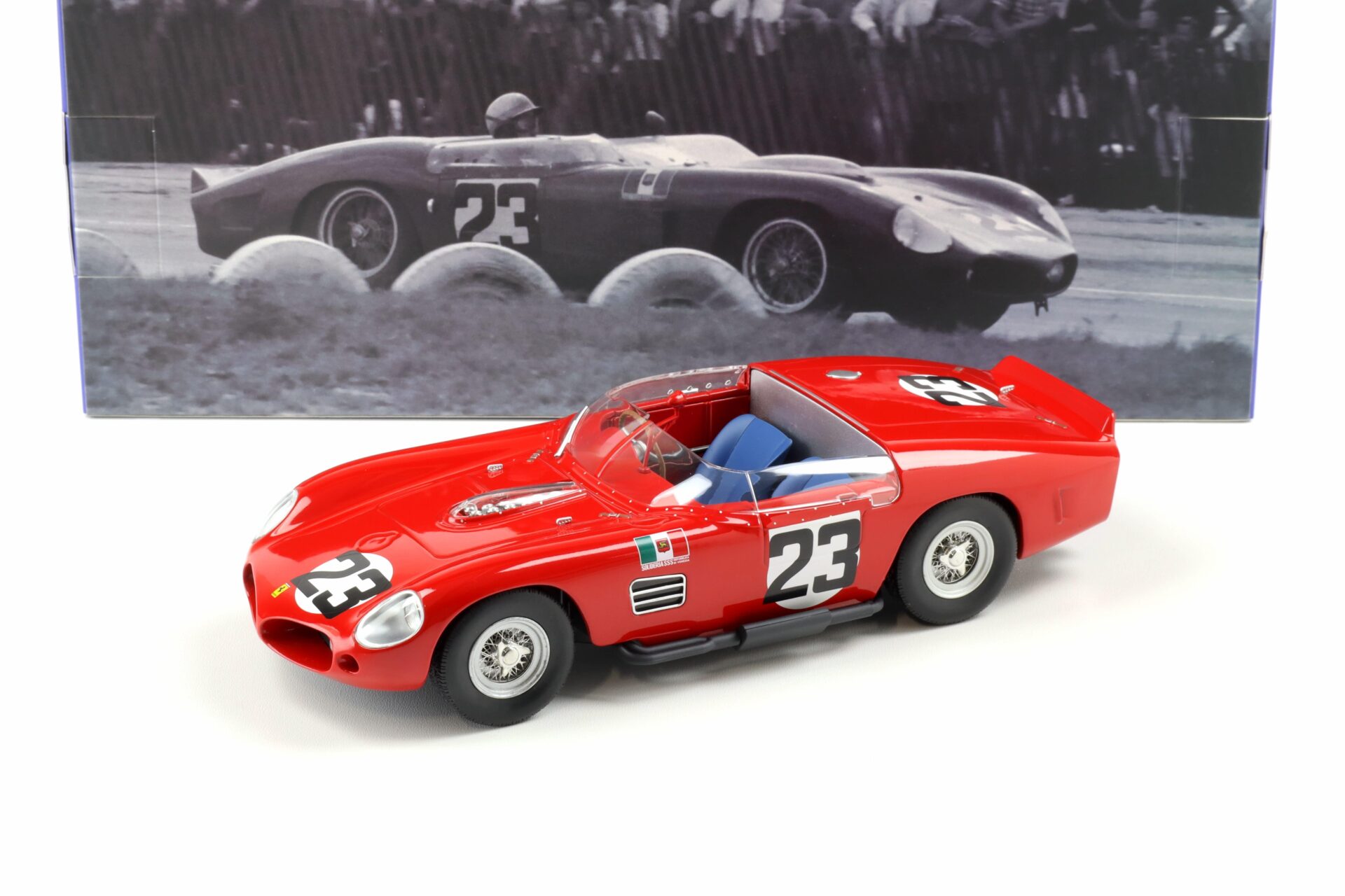 1:18 WERK83 Ferrari 250 TR61 #23 Winner 12h Sebring 1962 Bonnier/ Bianchi