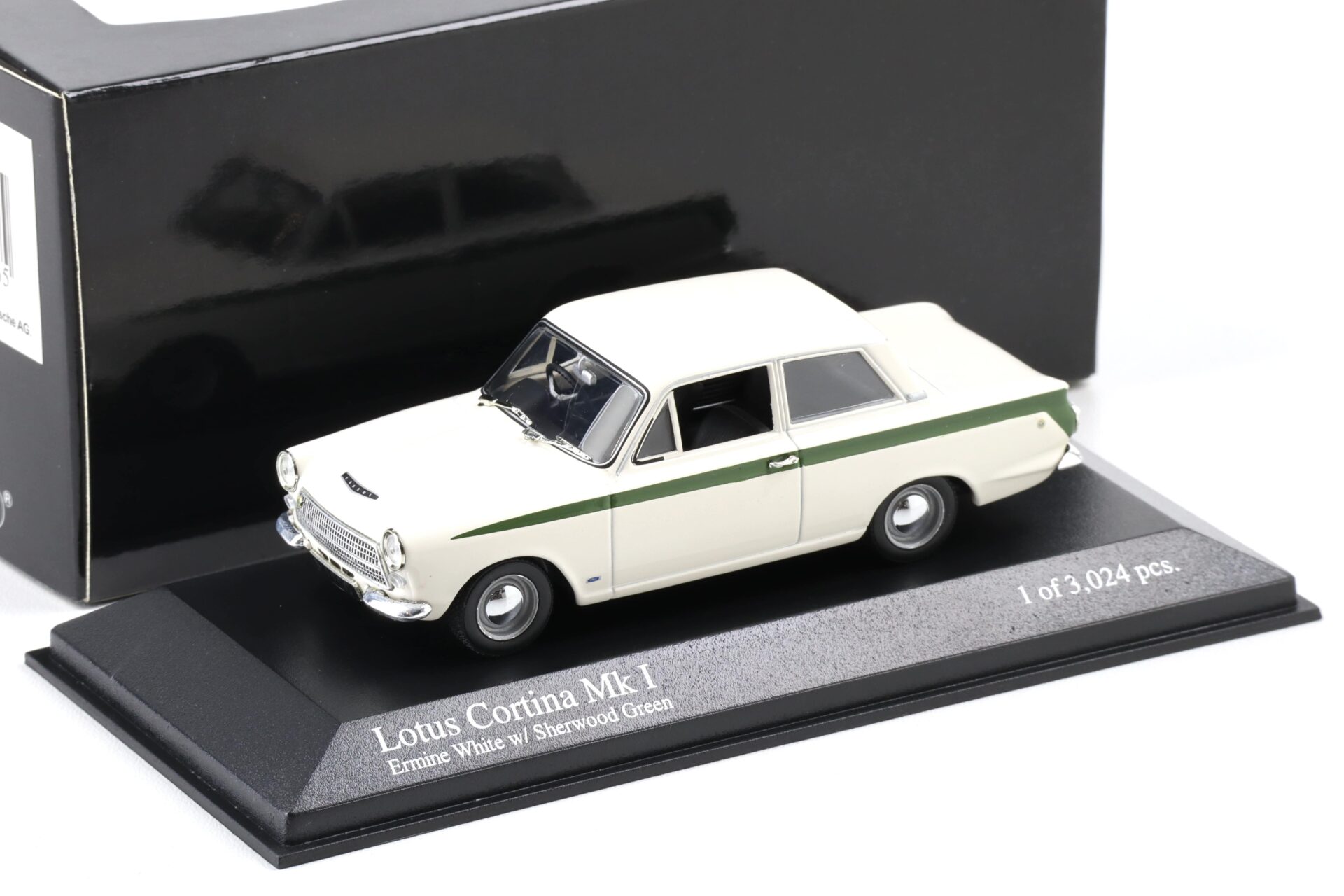 1:43 Minichamps Lotus Cortina MK 1 Ermine white/ Sherwood green 1963