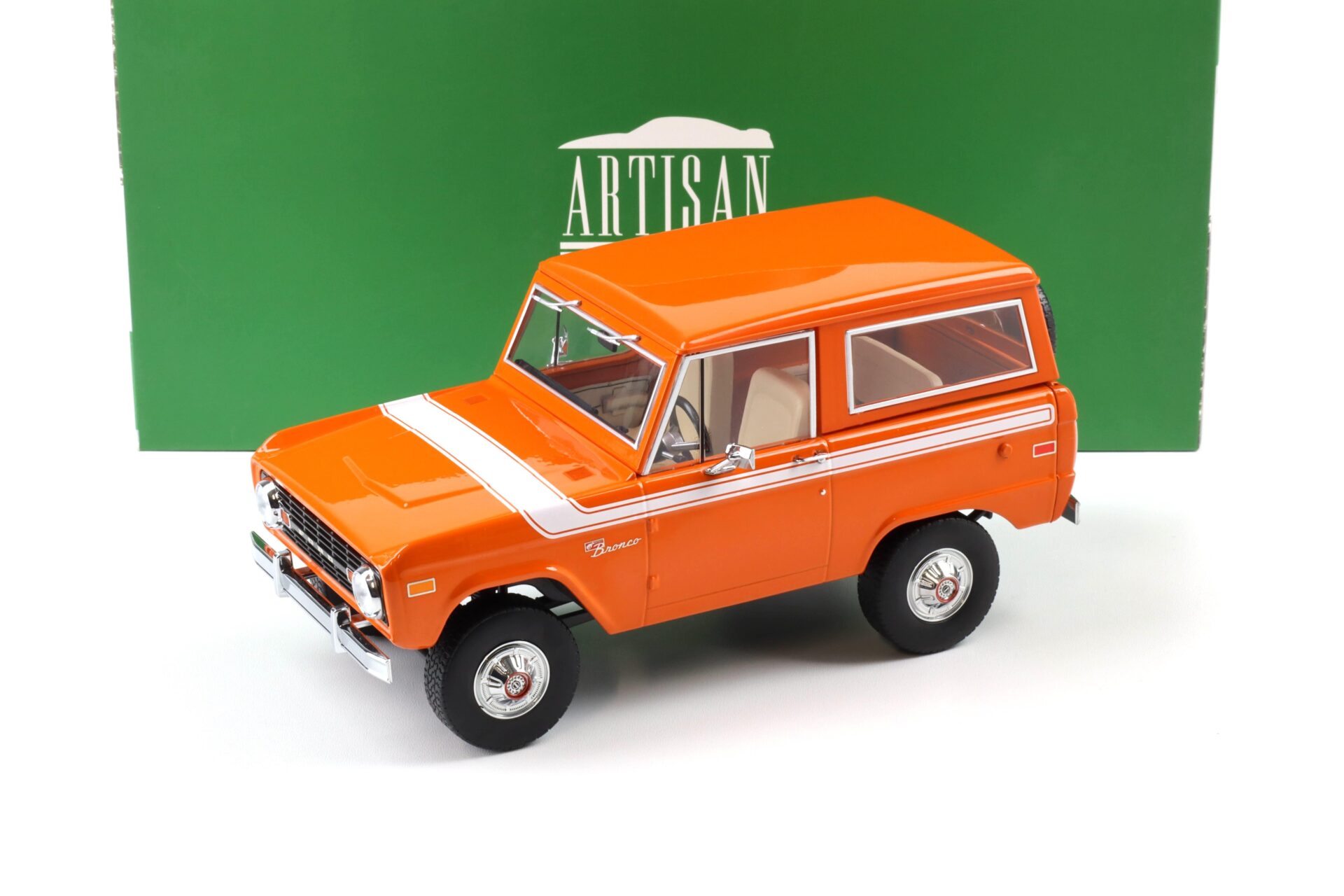 1:18 Greenlight 1970 Ford Bronco Special Decor orange/ white stripe