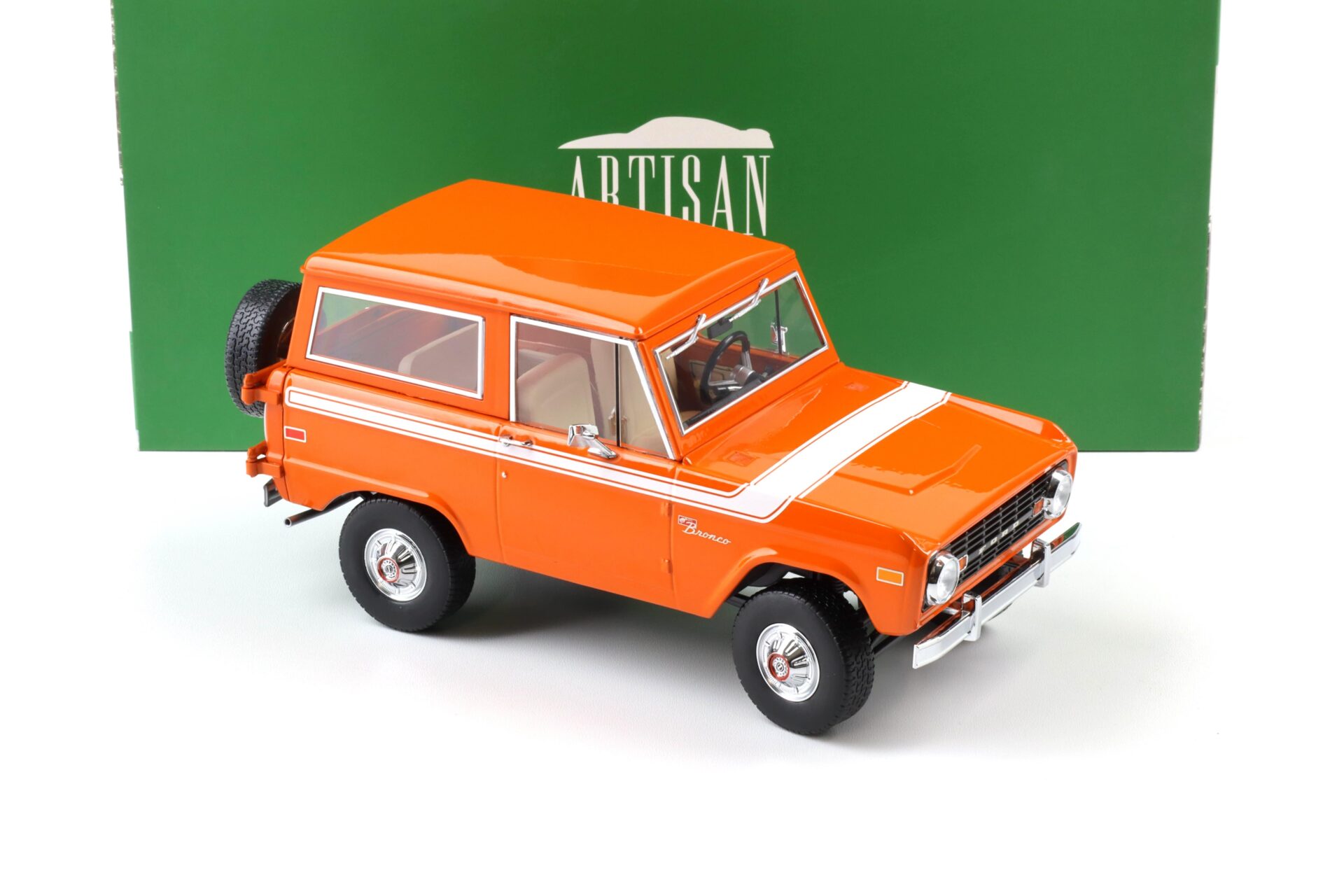 1:18 Greenlight 1970 Ford Bronco Special Decor orange/ white stripe