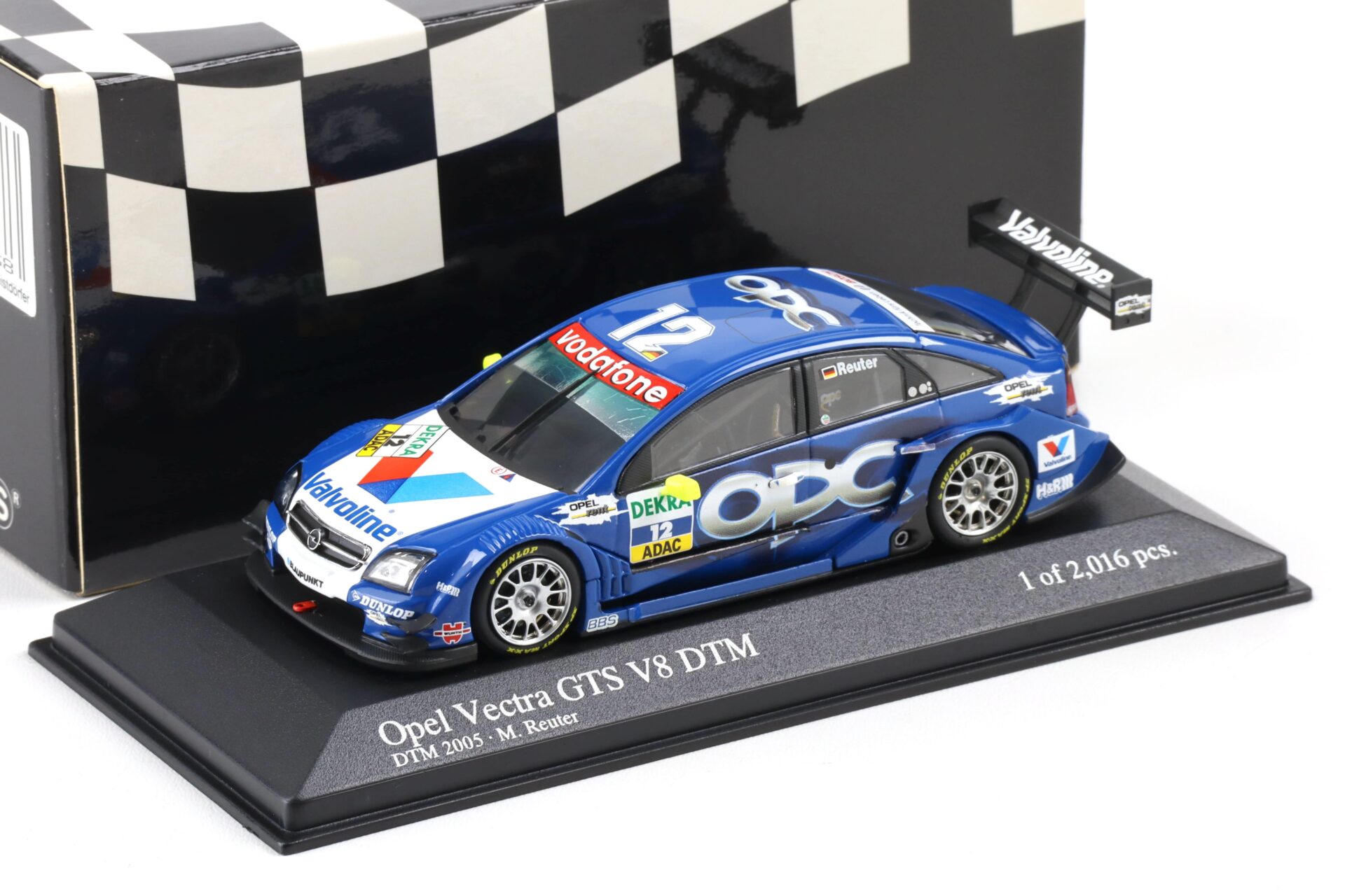 1:43 Minichamps Opel Vectra GTS V8 DTM 2005 Team OPC M.Reuter #12
