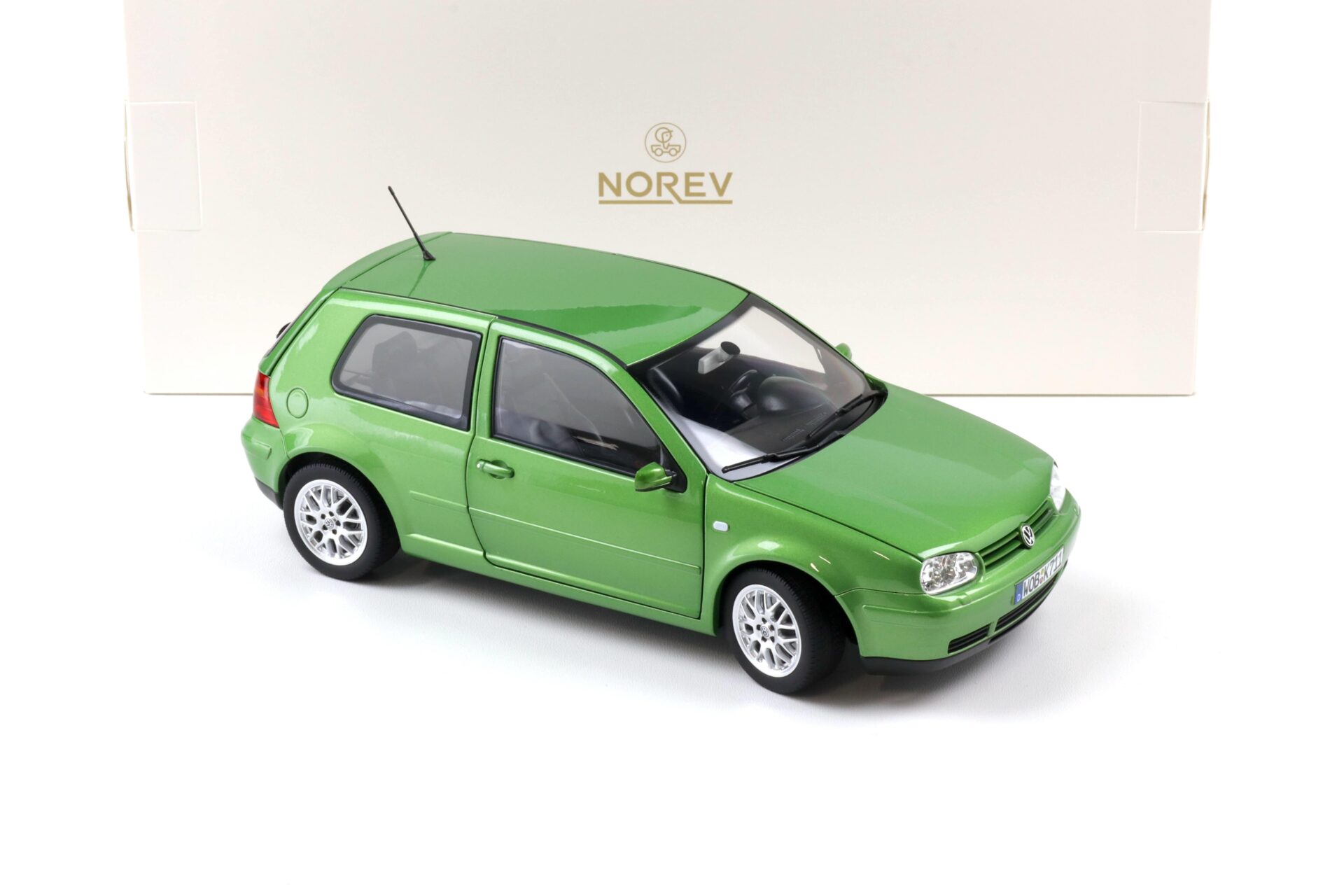1:18 Norev VW Golf 4 IV GTI 1998 Cosmic green metallic 188571