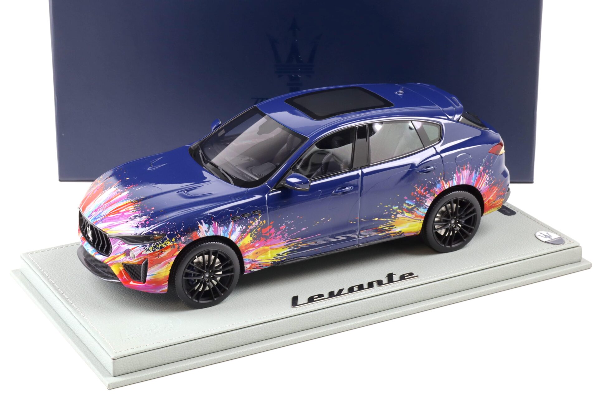 1:18 BBR Maserati Levante Trofeo Fuoriserie Edition with Showcase
