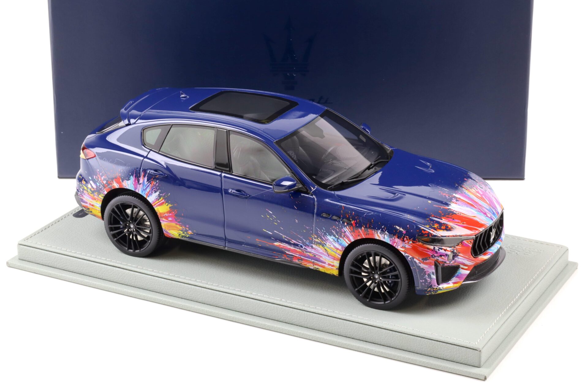 1:18 BBR Maserati Levante Trofeo Fuoriserie Edition with Showcase