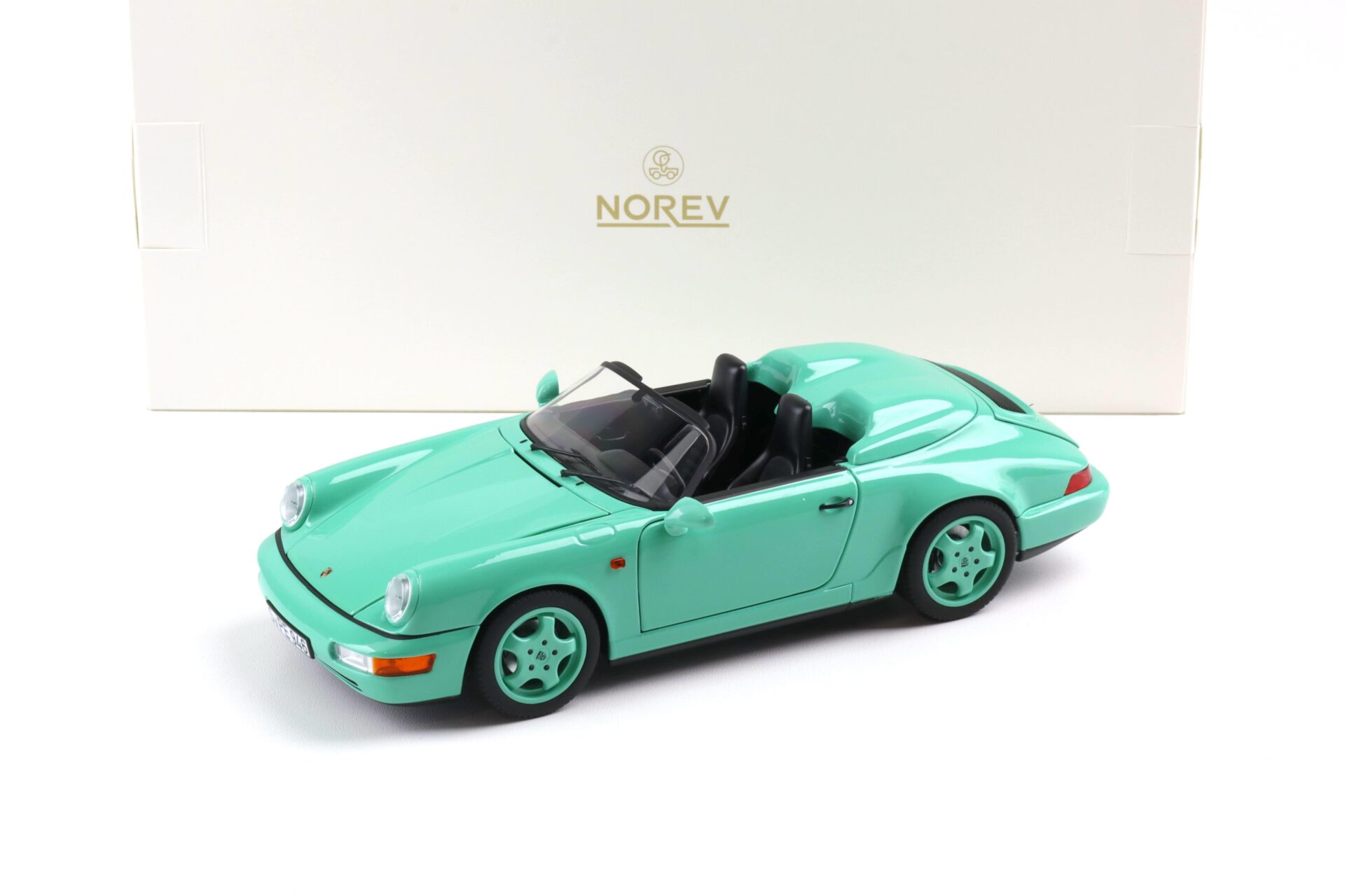 ID 105257 orig.jpg 1:18 Norev Porsche 911 964 Speedster 1993 mint green - Limited 200 pcs.