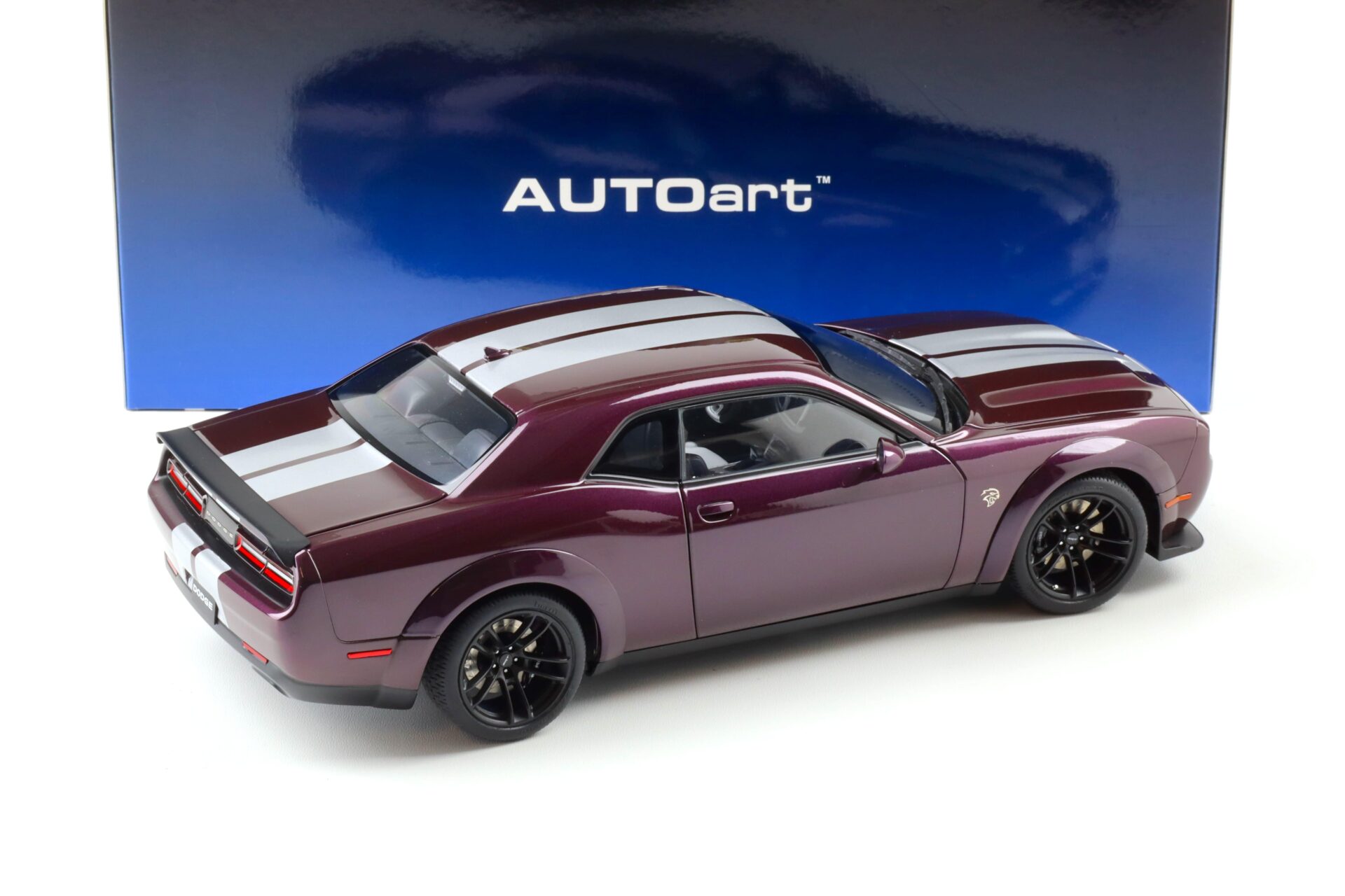 1:18 AUTOart Dodge Challenger SRT Jailbreak 2022 Hellraisin purple 71762