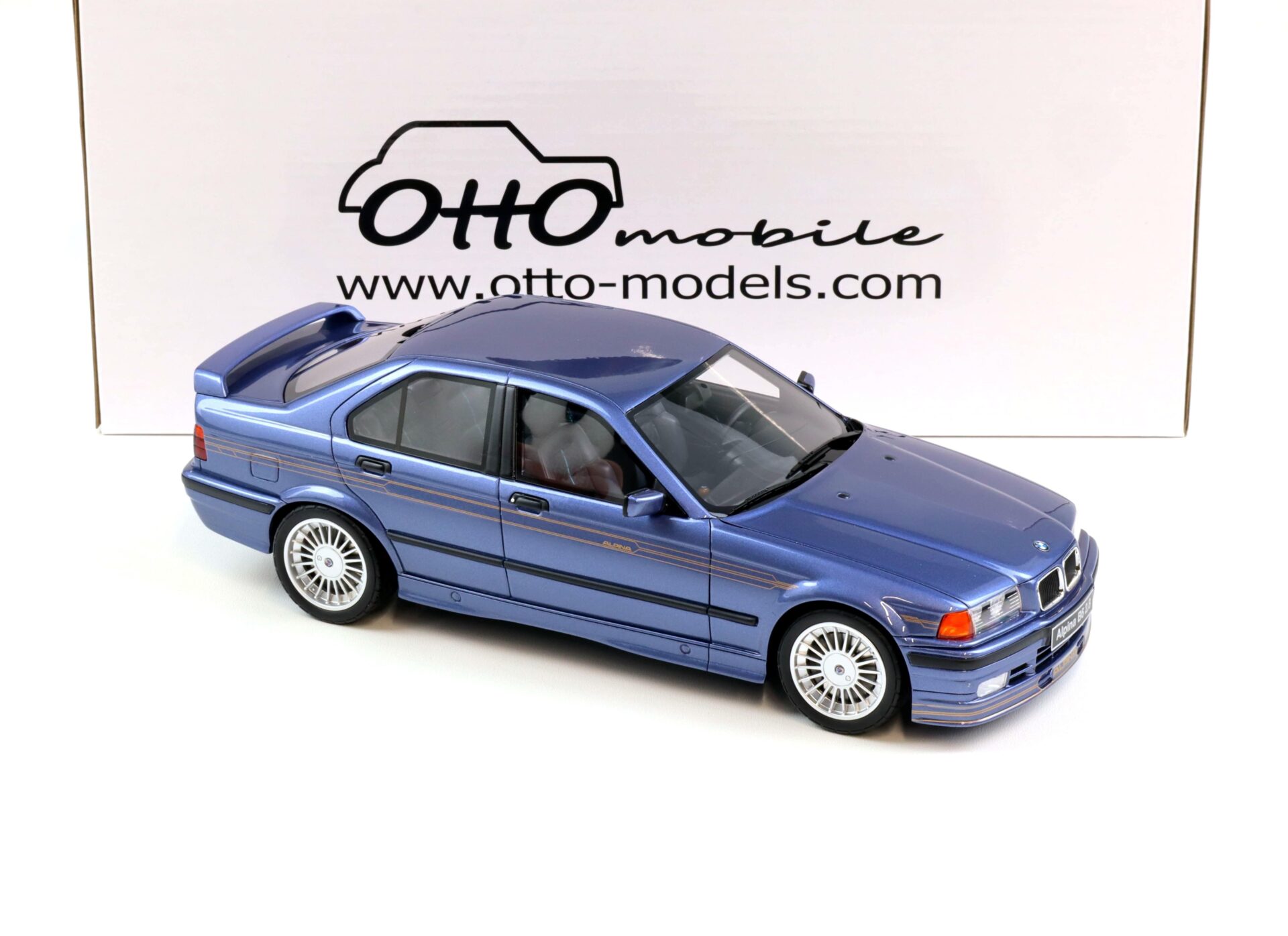 1:18 OTTO mobile OT1180 BMW Alpina B6 2.8 Sedan Alpina blue metallic 1992