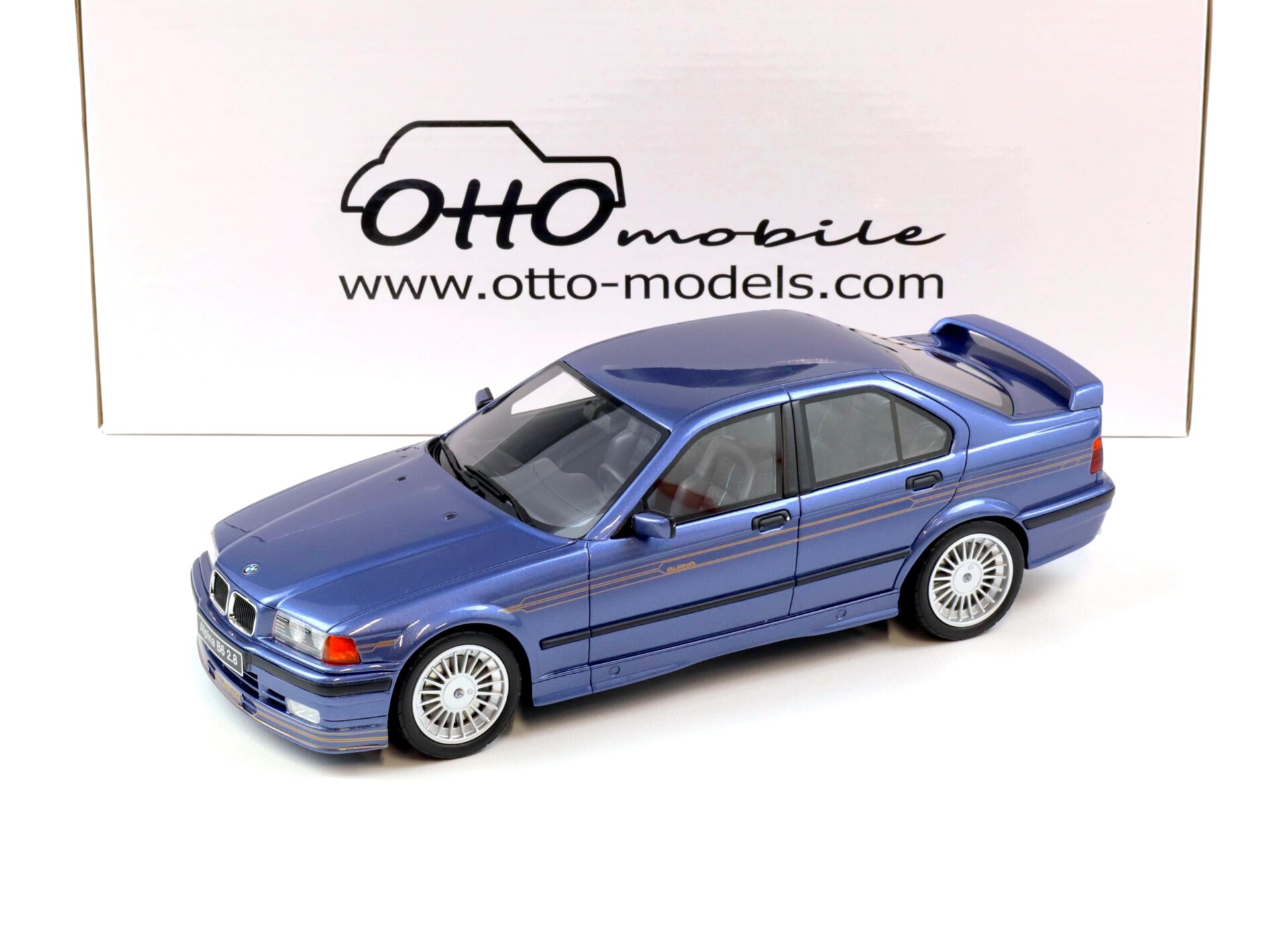 1:18 OTTO mobile OT1180 BMW Alpina B6 2.8 Sedan Alpina blue metallic 1992