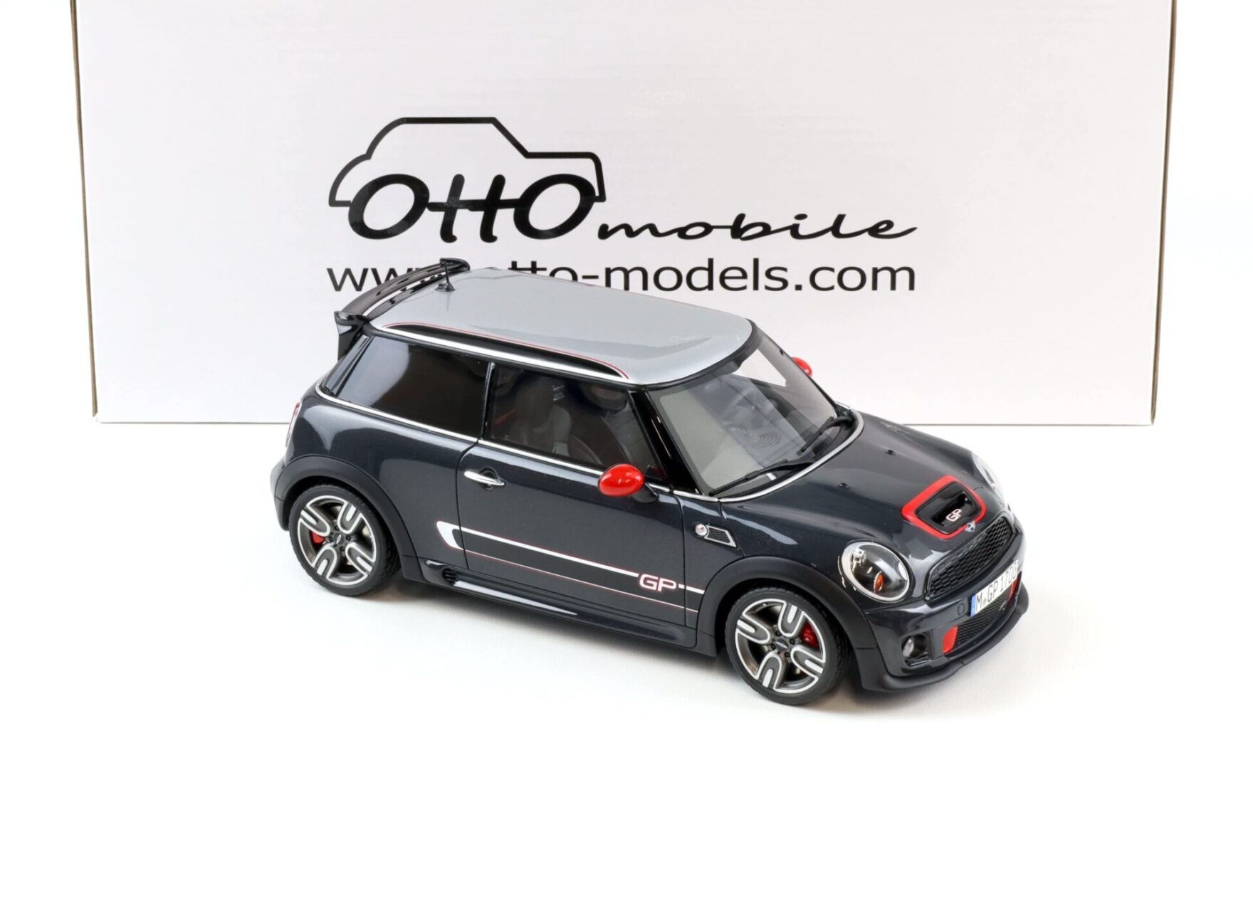 1:18 OTTO mobile OT497 Mini Cooper S R56 JCW GP2 Thunder grey metallic 2012