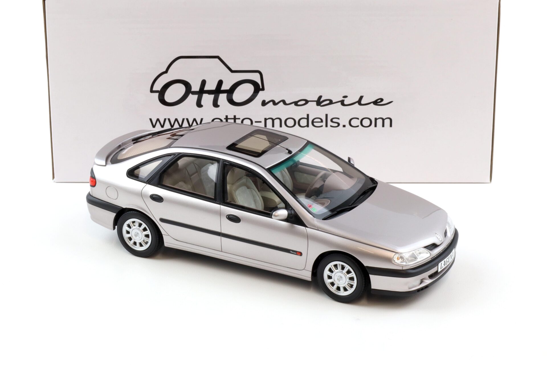 1:18 OTTO mobile OT1185 Renault Laguna V6 3.0 Baccara gris opale silver 1996