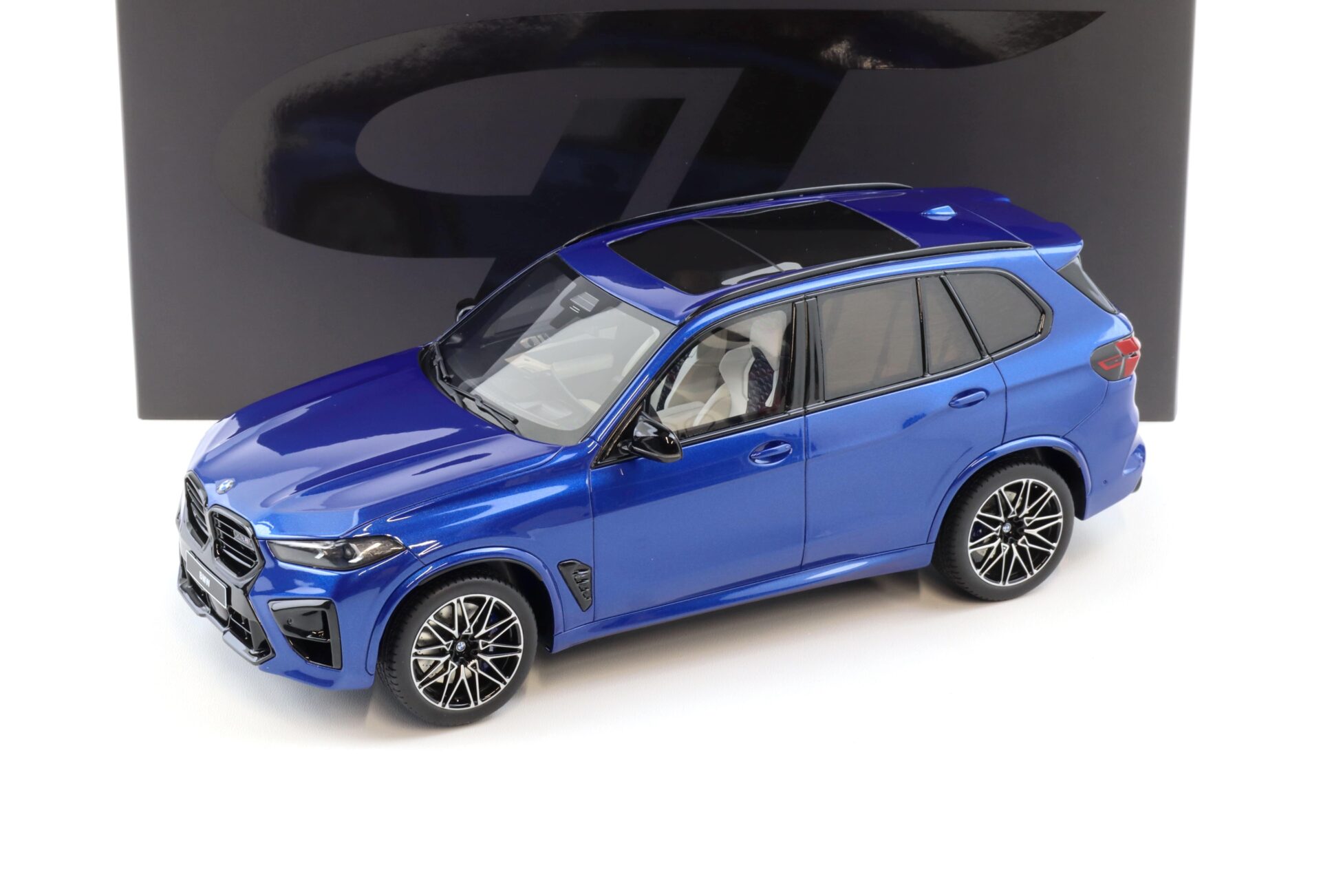 1:18 GT Spirit GT967 BMW X5 M Competition G05 Marina Bay blue metallic 2003