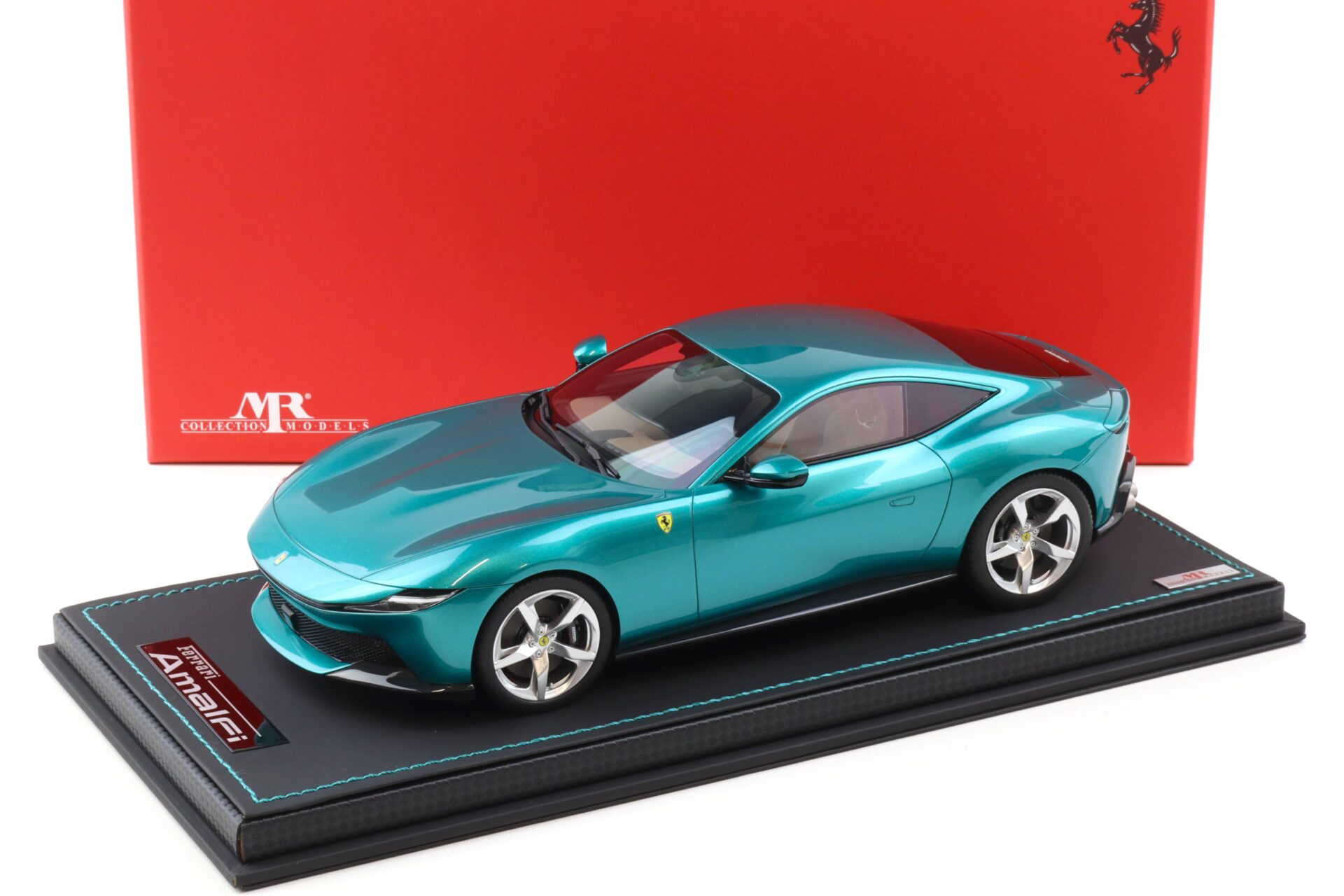 1:18 MR Collection Ferrari Amalfi Coupe 2025 Verde Costiera metallic - Limited 49 pcs.