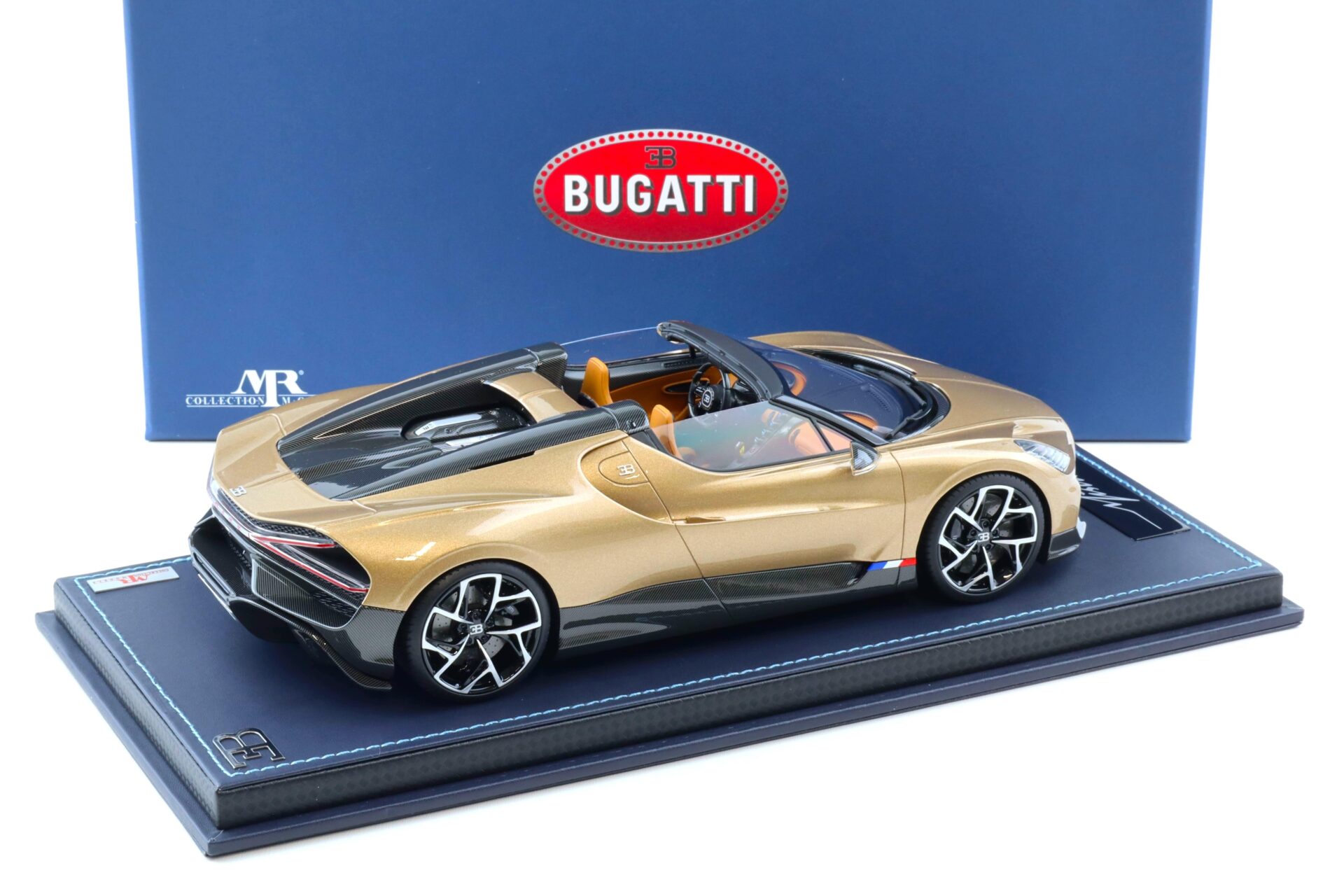 1:18 MR Collection Bugatti W16 Mistral Spider Dore gold metallic - Limited 299 pcs.