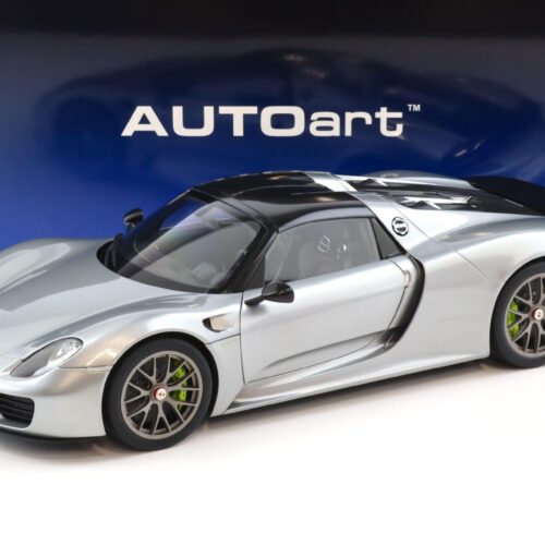 1:12 AUTOart Porsche 918 Spyder 2013 silver metallic 12123