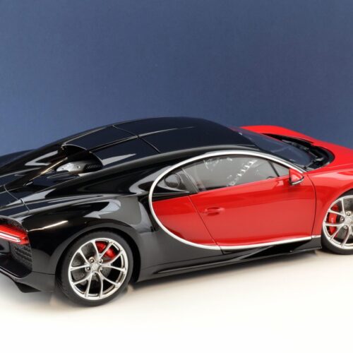 1:12 AUTOart Bugatti Chiron 2017 Italian red/ Nocturne black 12113