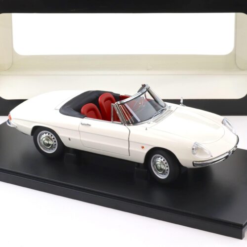 1:18 AUTOart Alfa Romeo 1600 Duetto Spider white Diecast