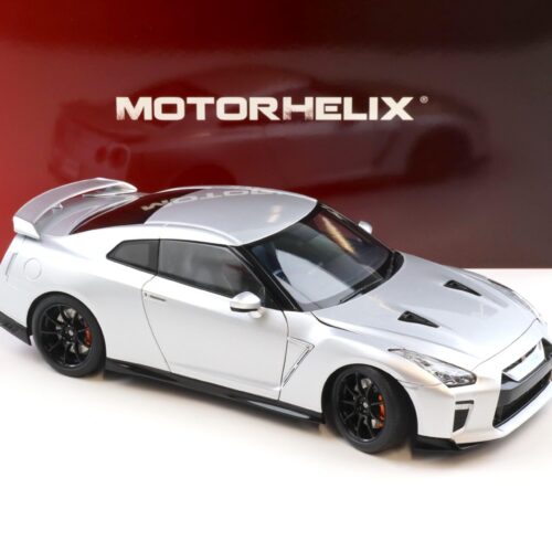 1:18 Motorhelix Nissan GT-R R35 Track Edition by NISMO 2020 Super silver M83505