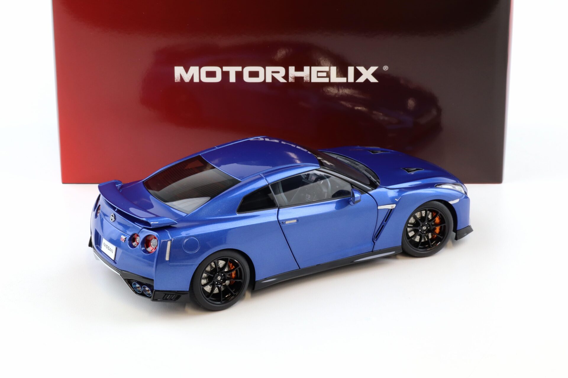 1:18 Motorhelix Nissan GT-R R35 Track Edition by NISMO 2020 Wangan blue M83504